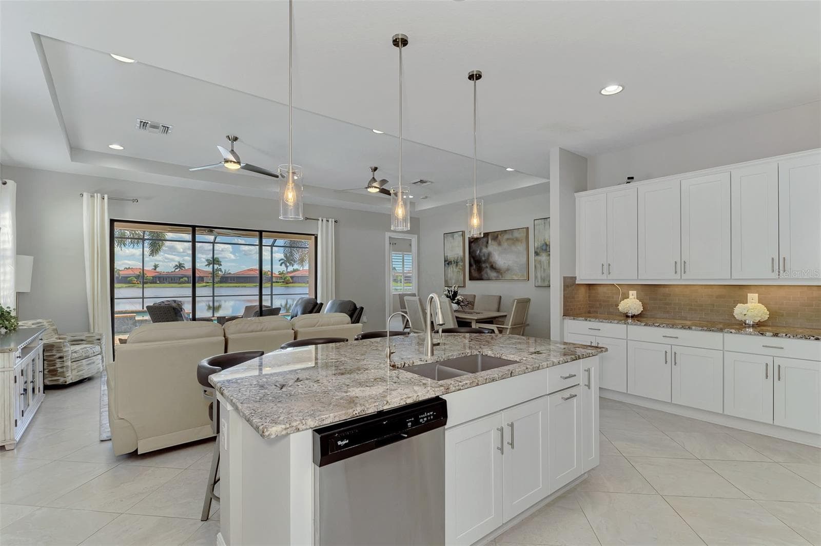 Kitchen - 23810 WAVERLY CIR, VENICE