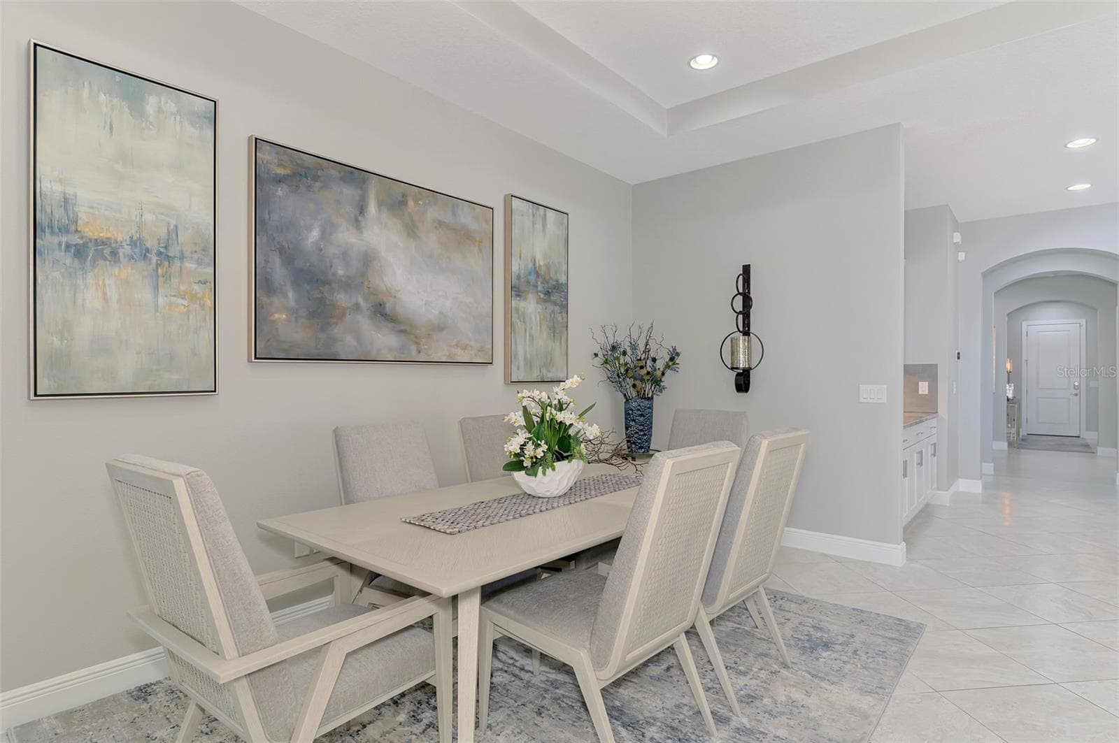 Dining area - 23810 WAVERLY CIR, VENICE
