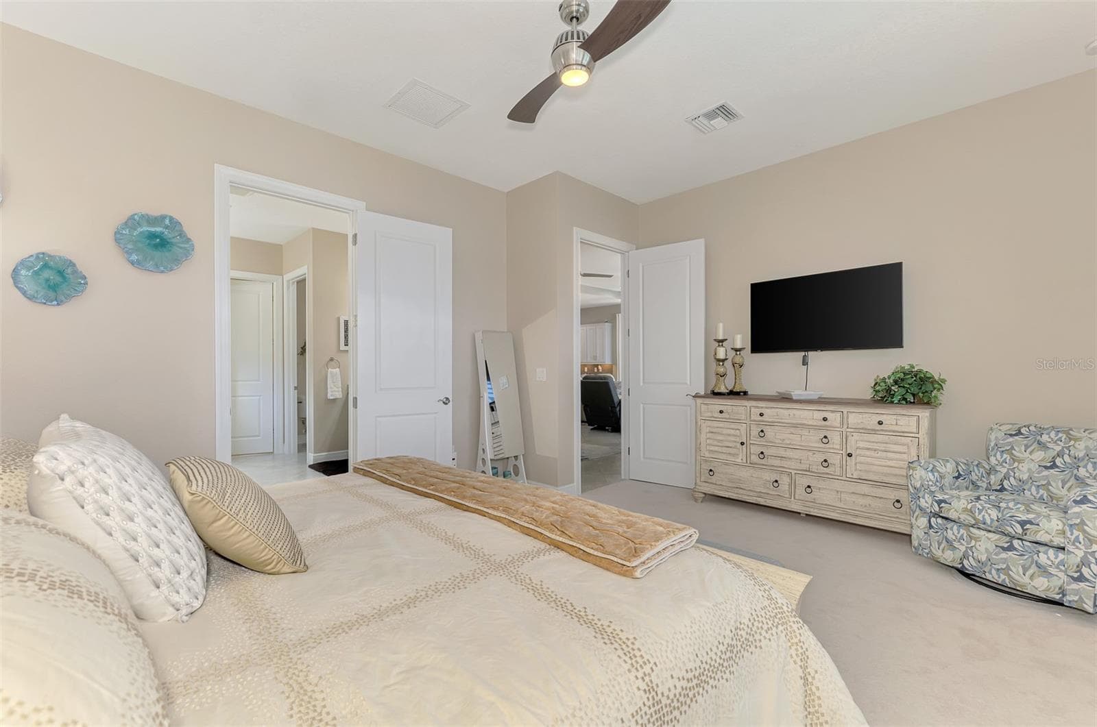 Primary bedroom - 23810 WAVERLY CIR, VENICE