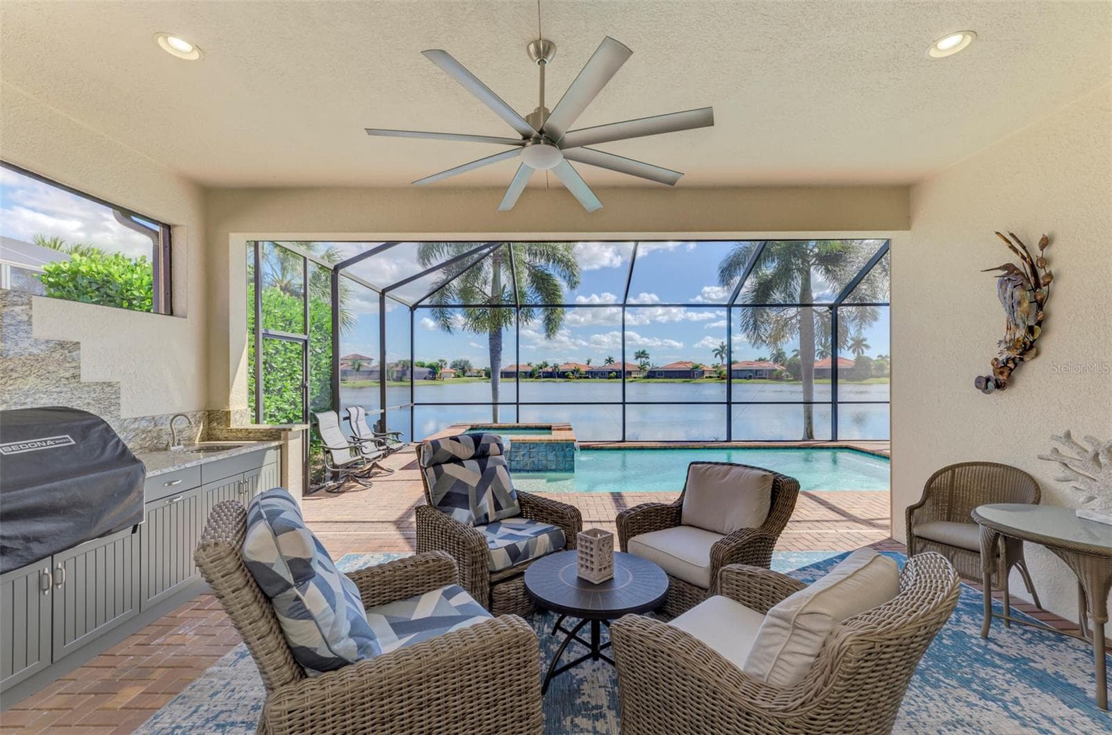 Lanai - 23810 WAVERLY CIR, VENICE