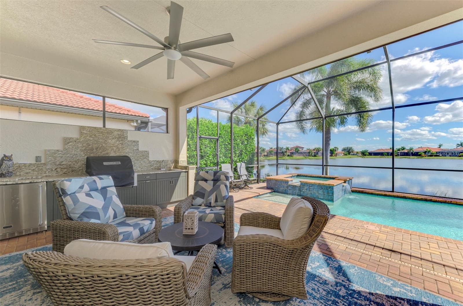 Lanai - 23810 WAVERLY CIR, VENICE