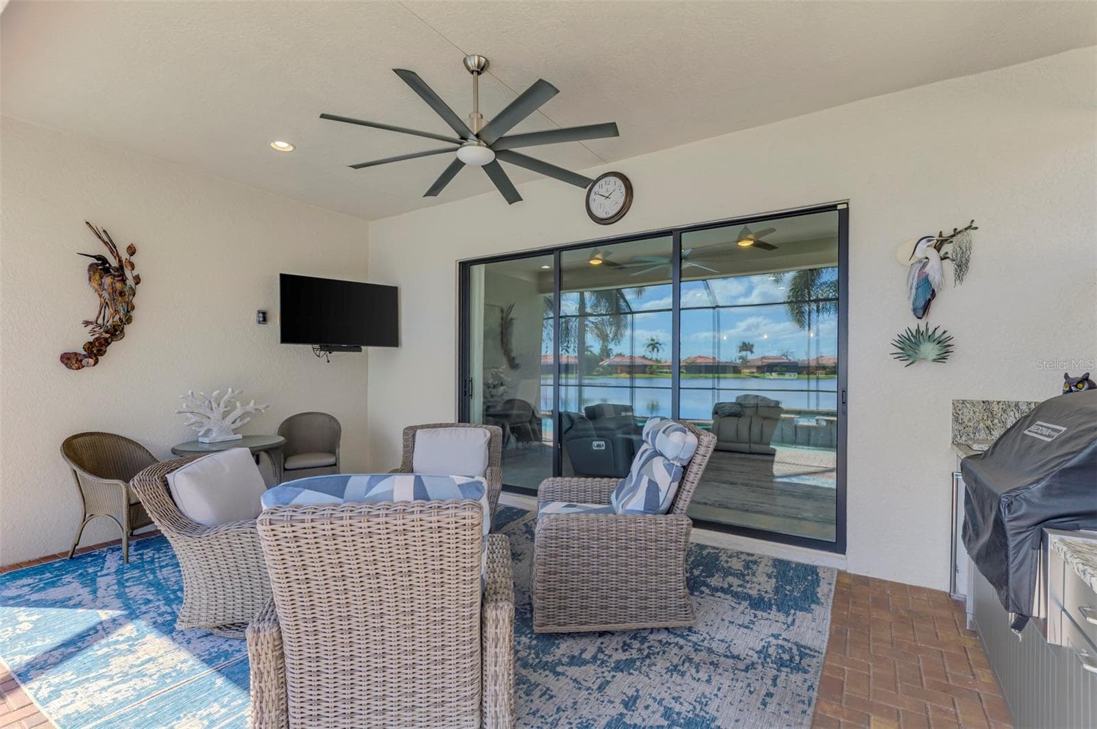 Lanai - 23810 WAVERLY CIR, VENICE