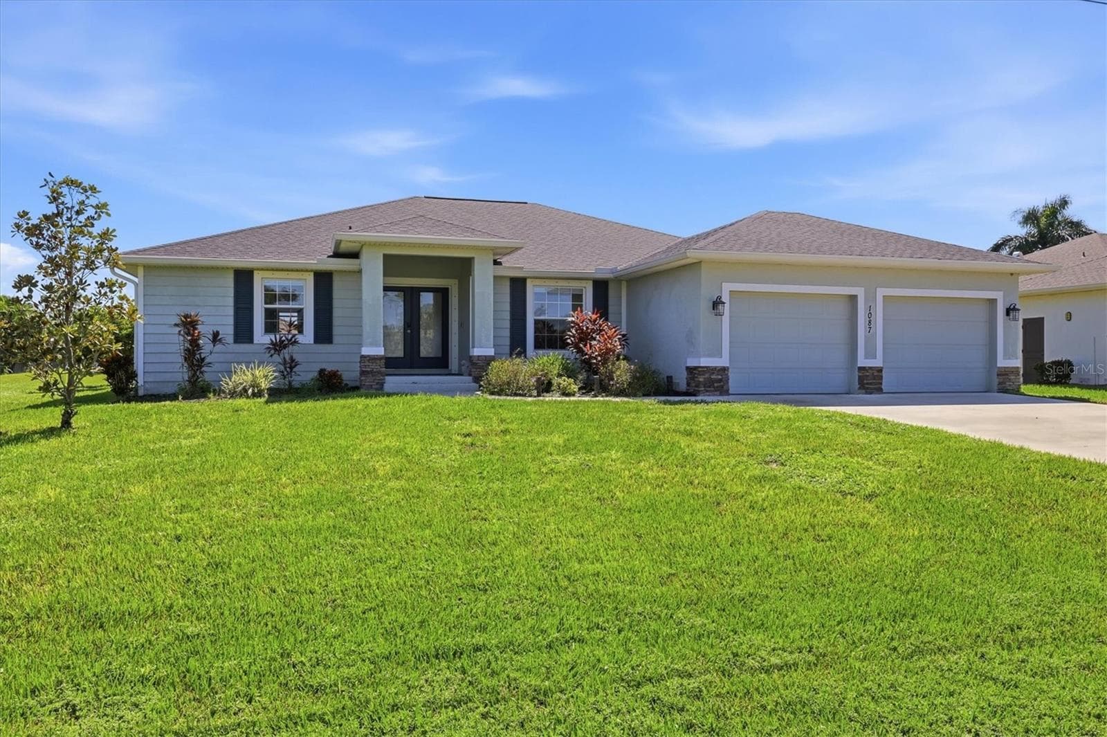 Single Family Residence at 1087 ROTONDA CIR, ROTONDA WEST, photo 4 of 51