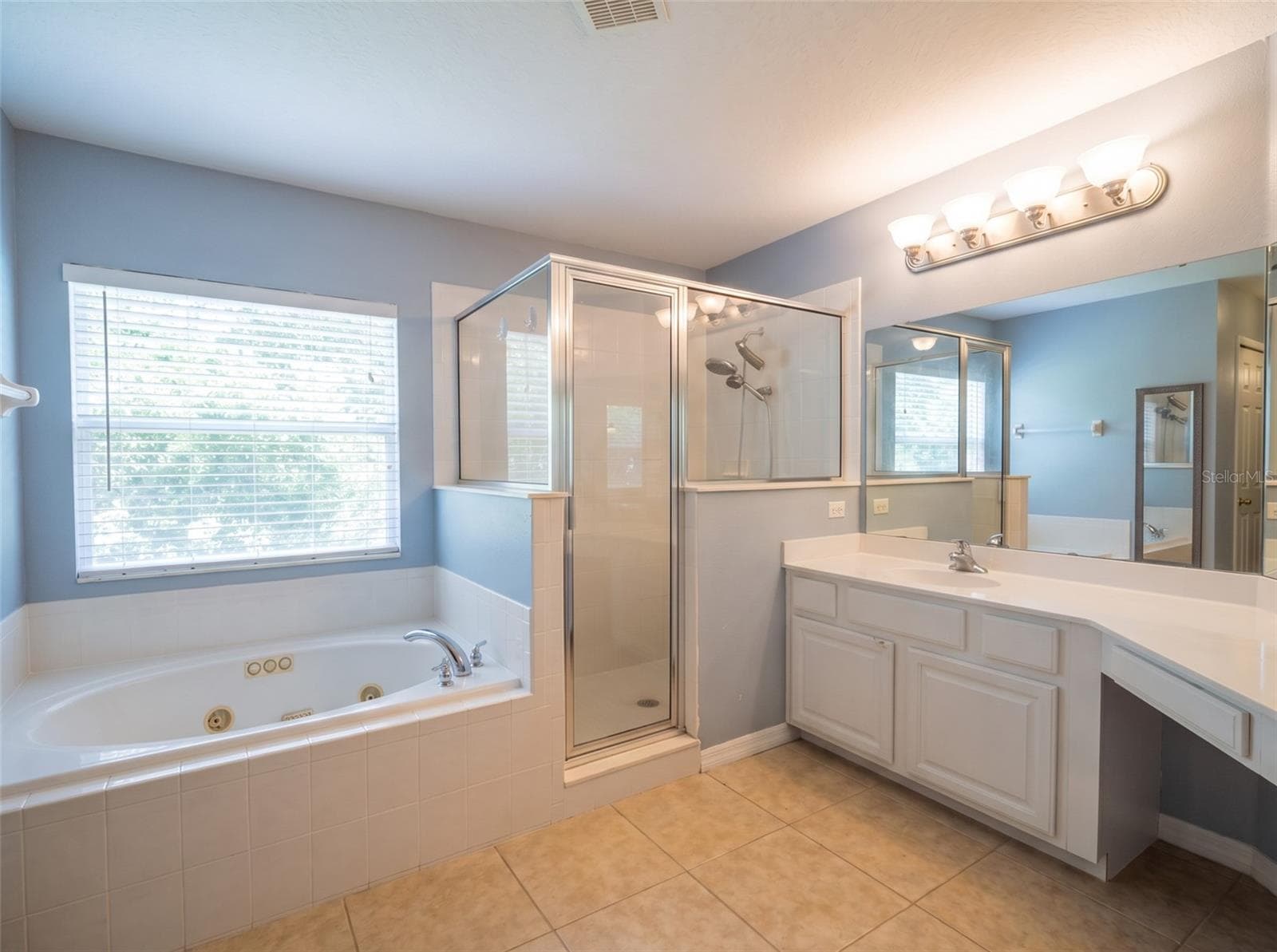 Single Family Residence at 11306 GREAT COMMISSION WAY, ORLANDO, photo 11 of 17