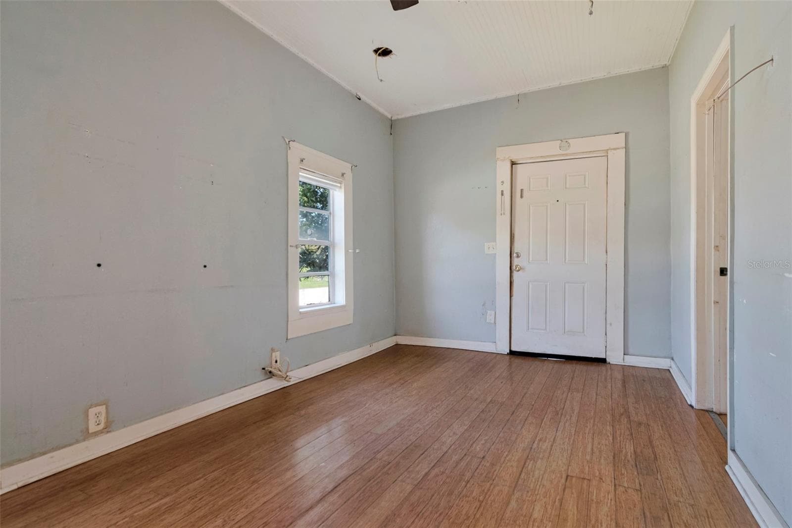 Single Family Residence at 2601 E 25TH AVE, TAMPA, photo 9 of 23