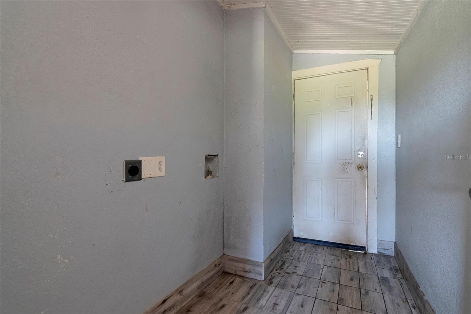 Single Family Residence at 2601 E 25TH AVE, TAMPA, photo 15 of 23