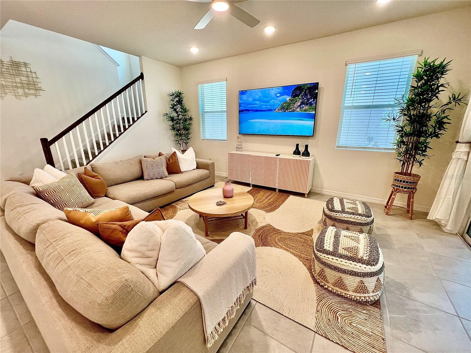 Single Family Residence at SOLARA RESORT VACATION VILLAS REP, KISSIMMEE, photo 6 of 51