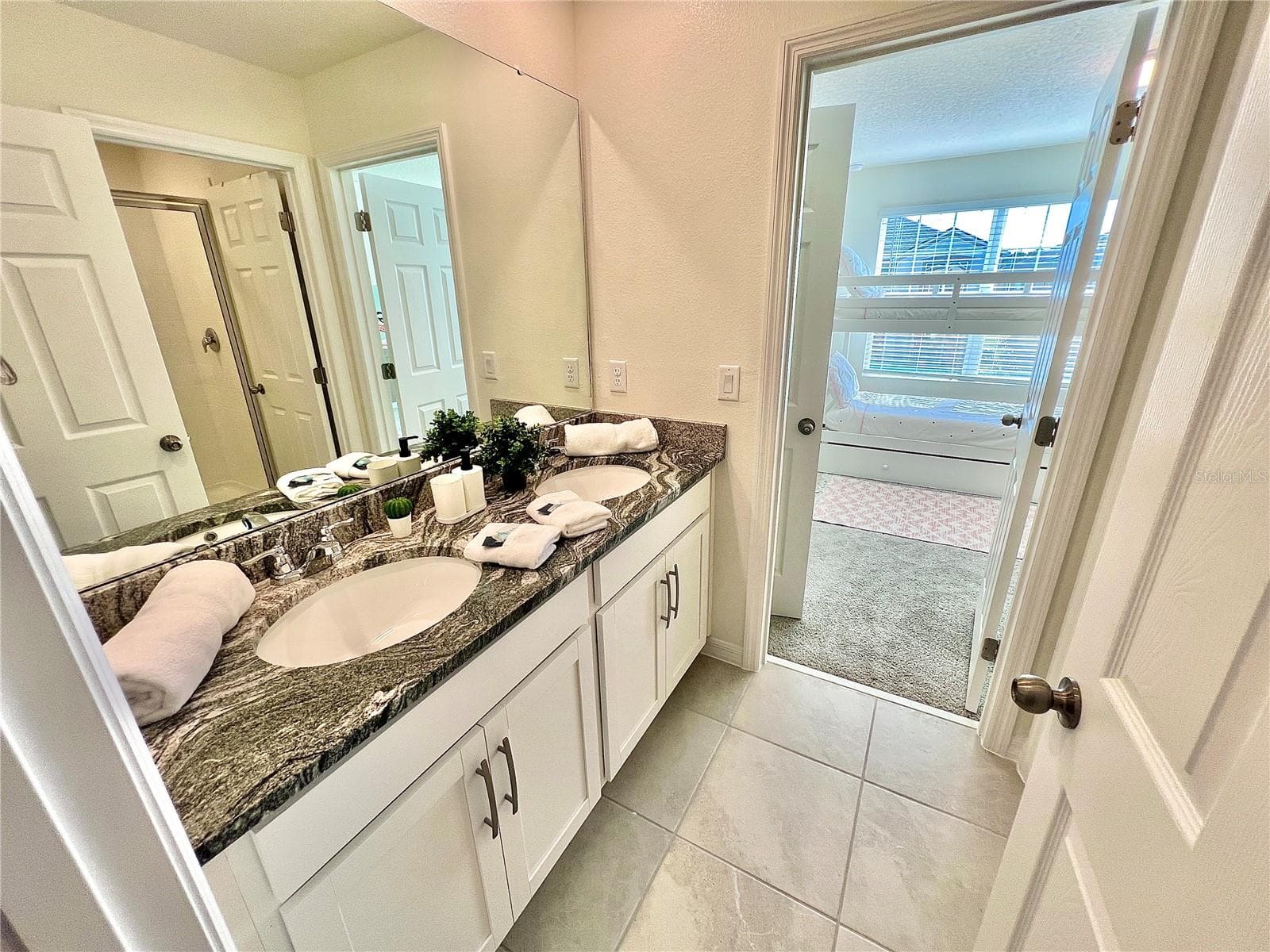Single Family Residence at SOLARA RESORT VACATION VILLAS REP, KISSIMMEE, photo 39 of 51
