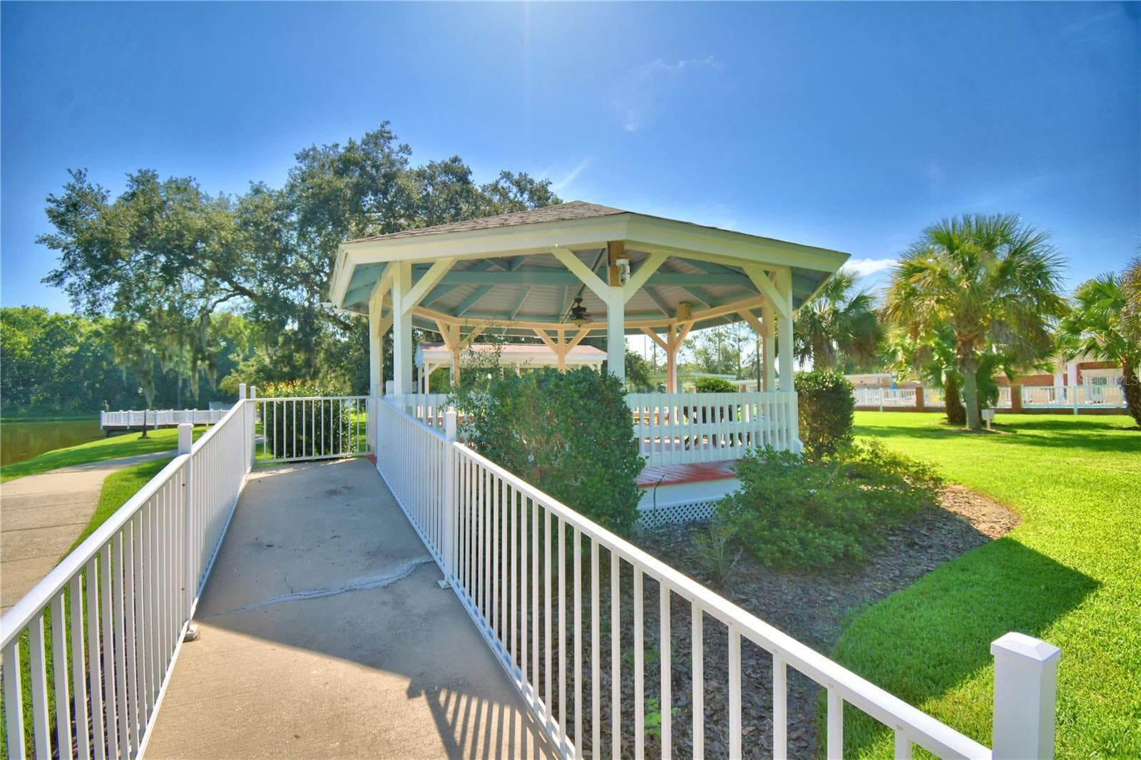 Single Family Residence at 4828 SQUIRE HOLLOW DR, LAKELAND, photo 103 of 111