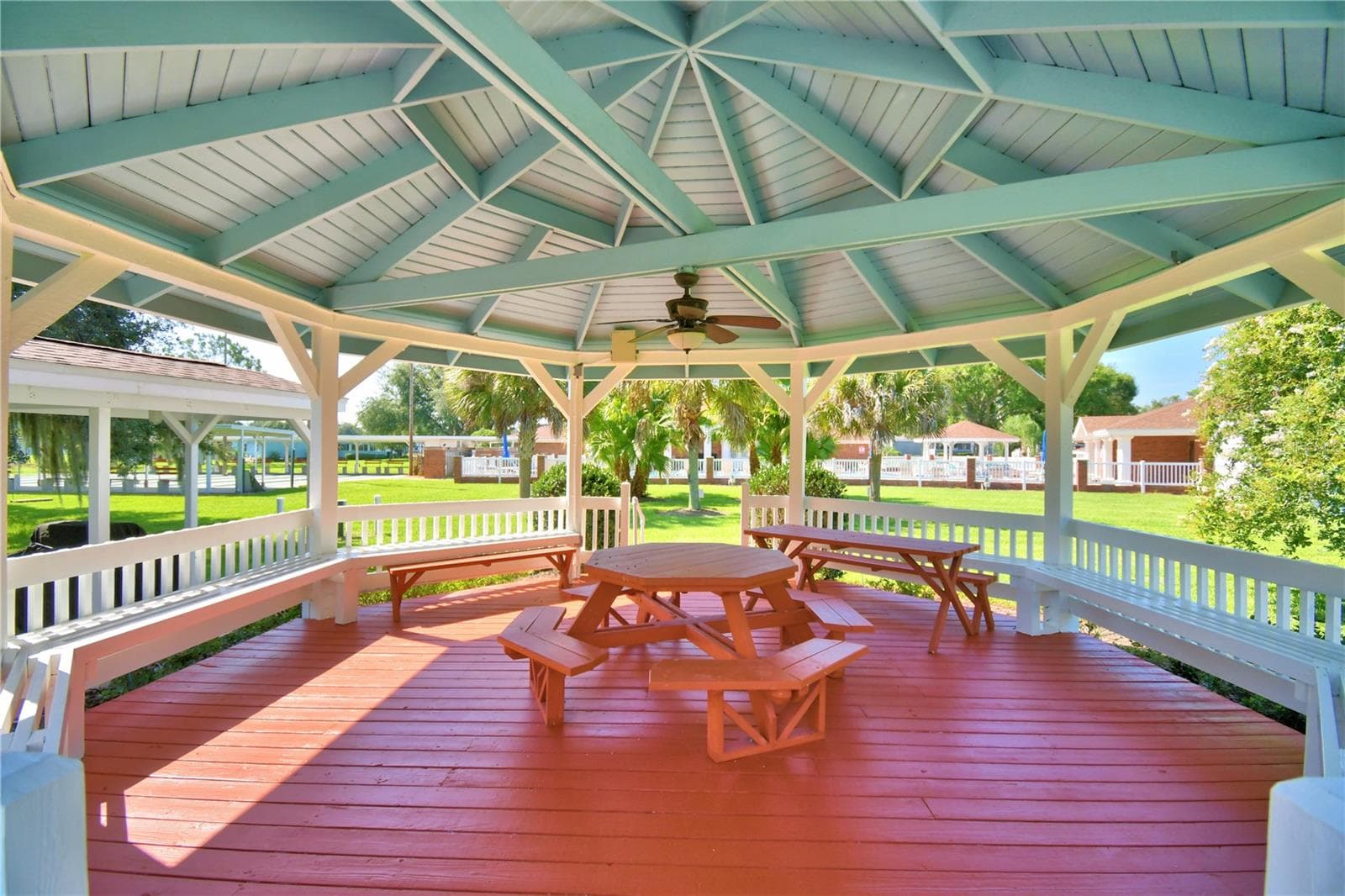 Single Family Residence at 4828 SQUIRE HOLLOW DR, LAKELAND, photo 102 of 111