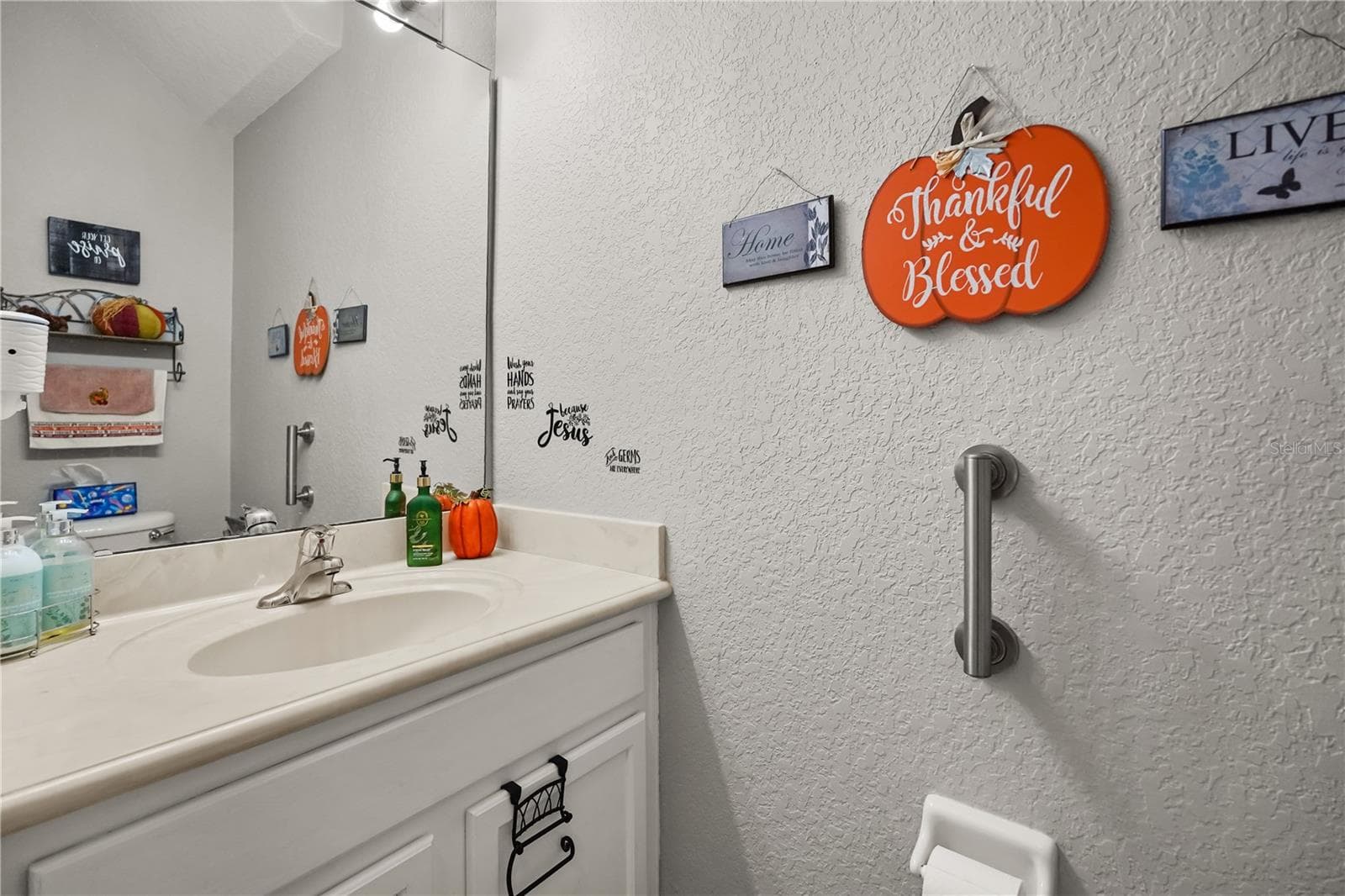 1/2 bath - Down - 3460 ALLEGRA CIR, ST CLOUD