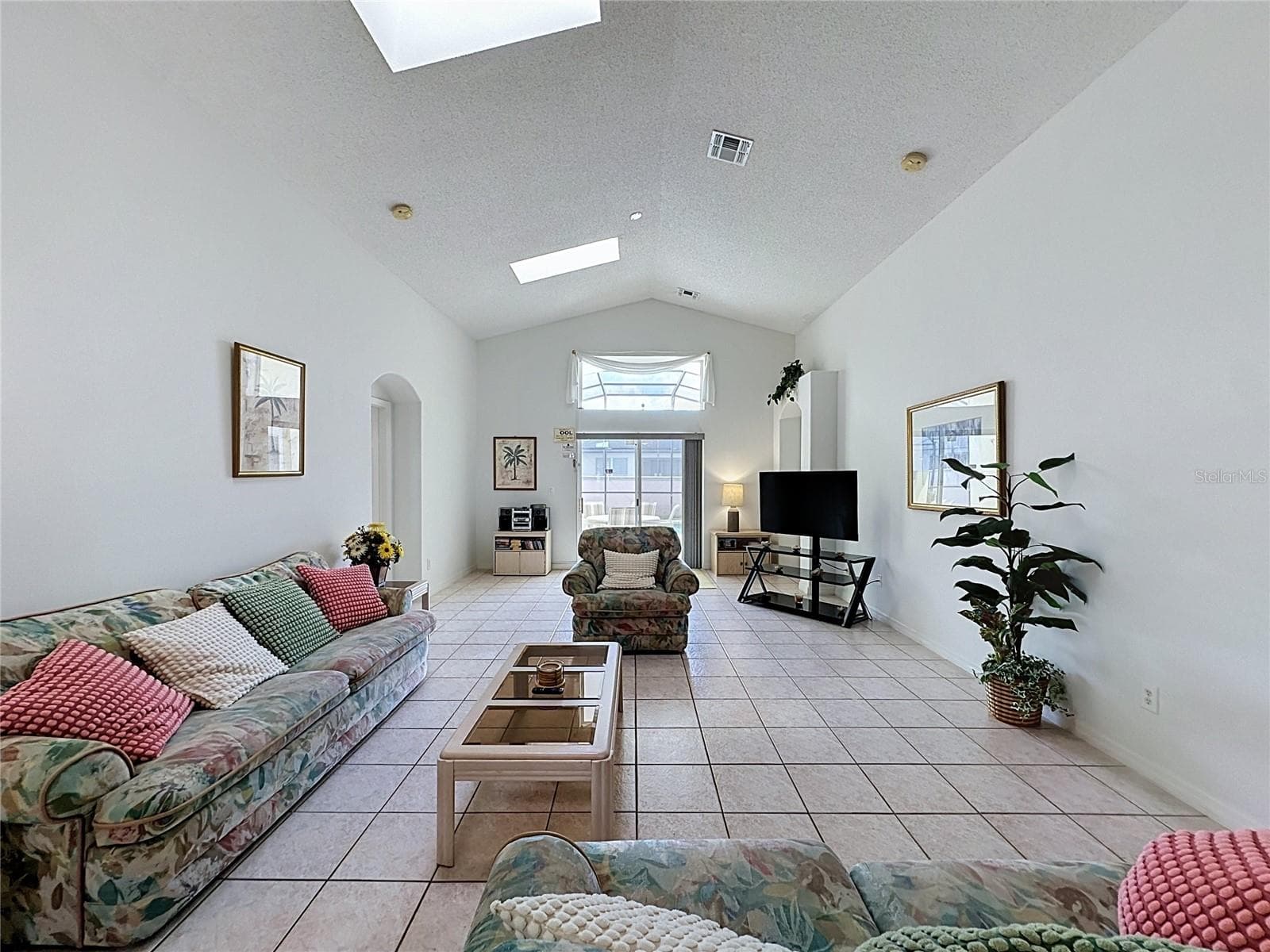 Single Family Residence at 2647 ONEIDA LOOP, KISSIMMEE, photo 16 of 62