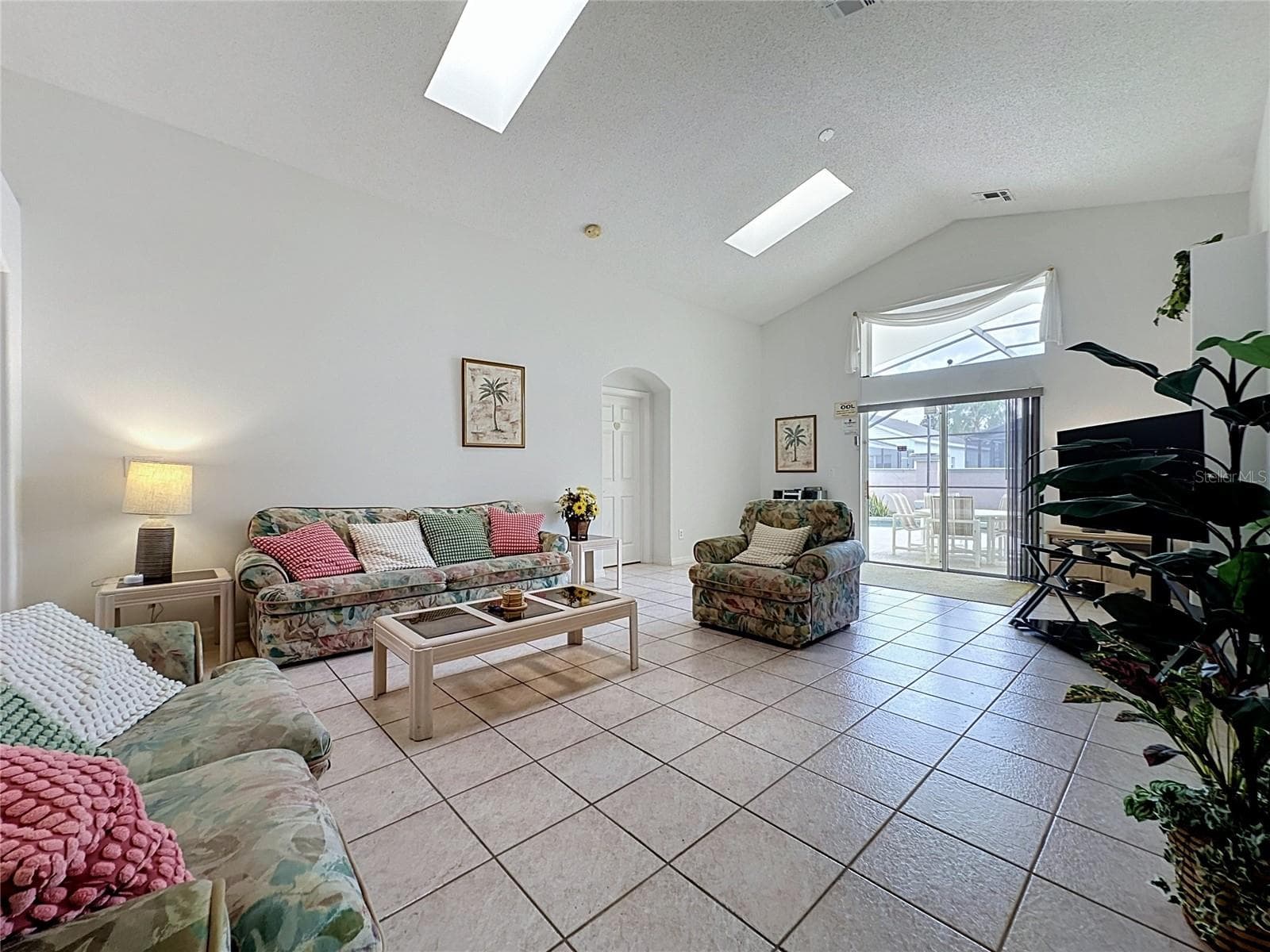 Single Family Residence at 2647 ONEIDA LOOP, KISSIMMEE, photo 18 of 62