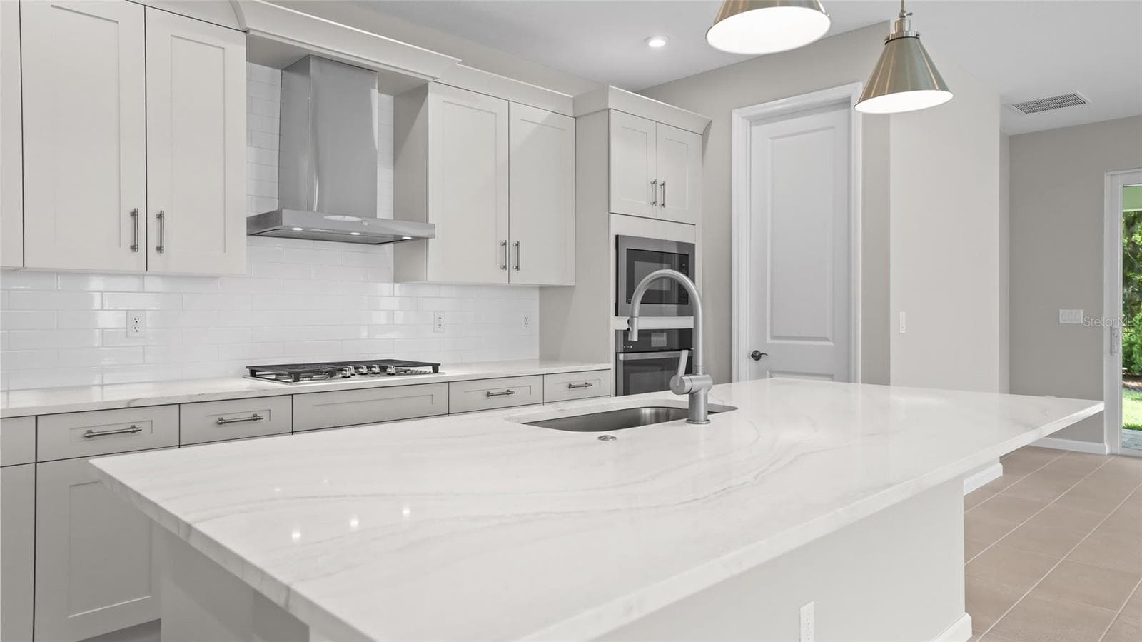 Kitchen - 948 CLUB CRESSWIND DR, LADY LAKE