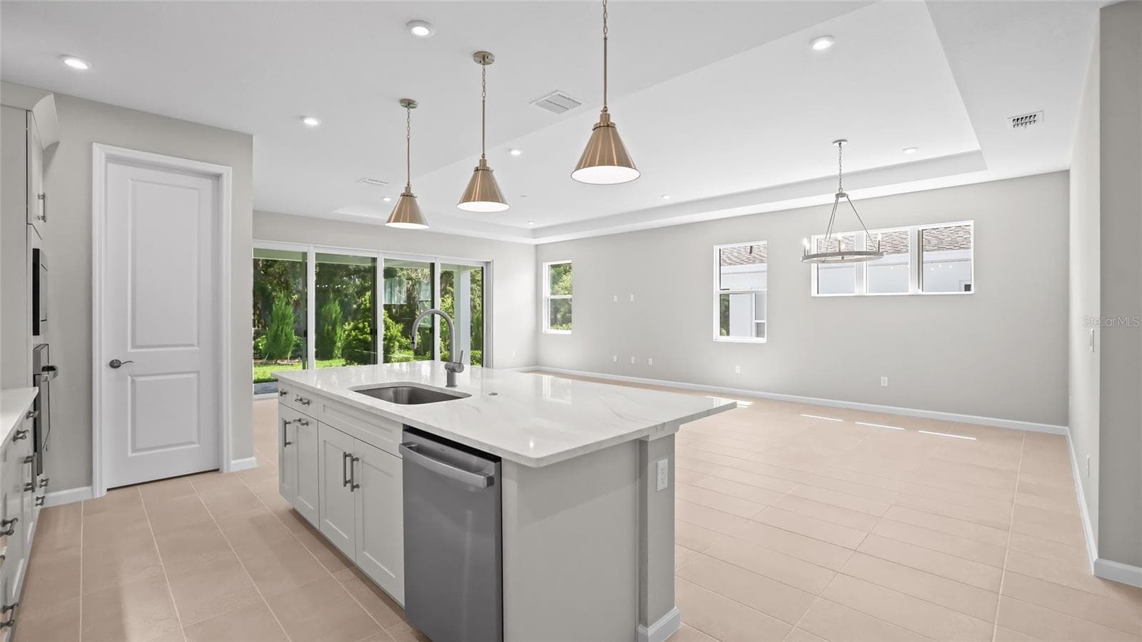 Kitchen - 948 CLUB CRESSWIND DR, LADY LAKE