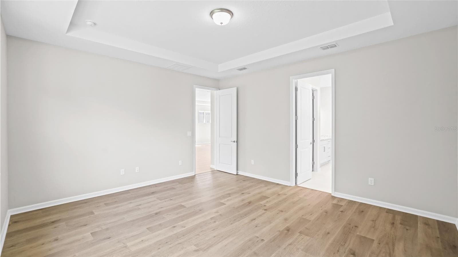 Owner's Suite - 948 CLUB CRESSWIND DR, LADY LAKE