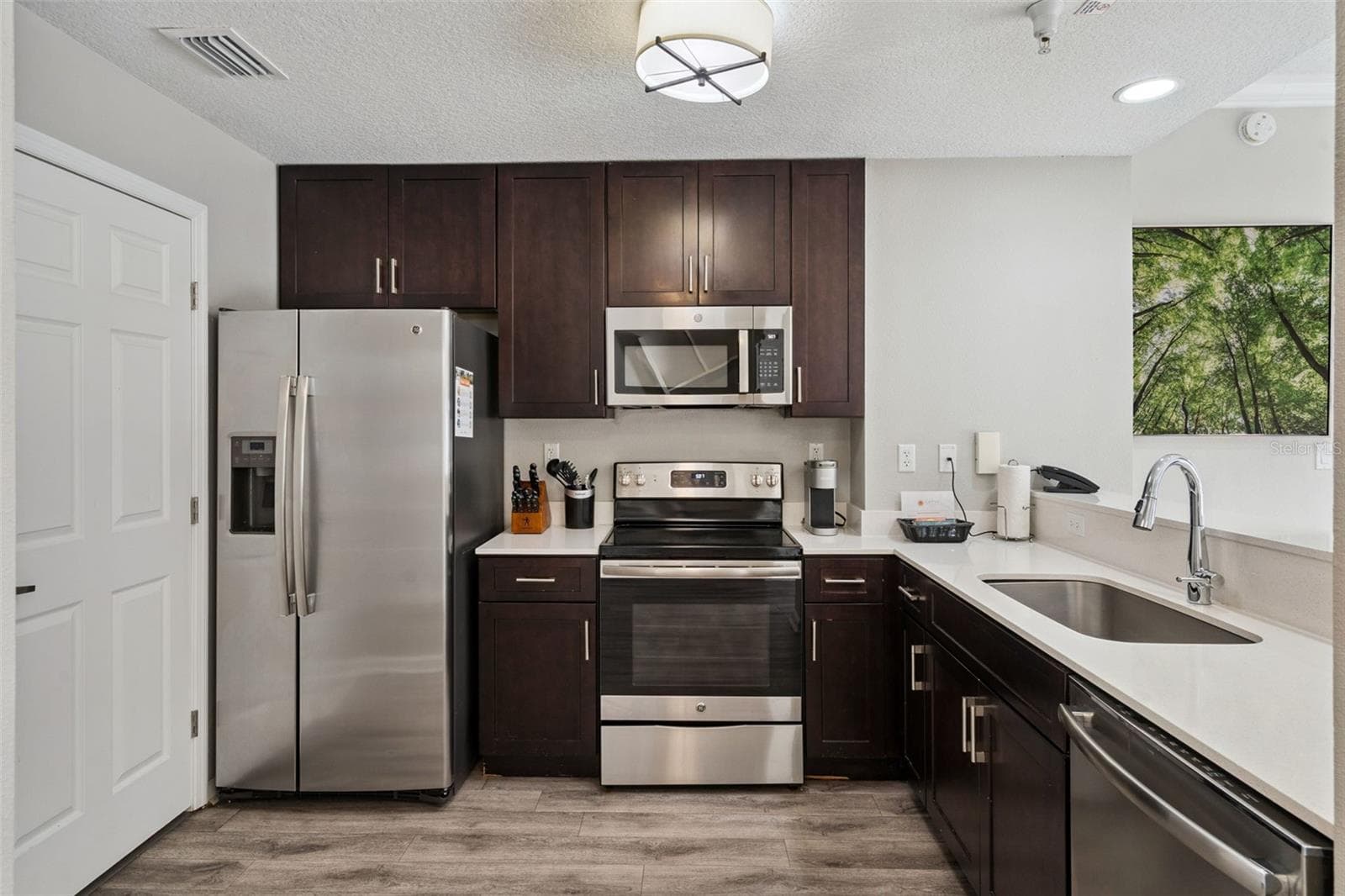 Condo - Hotel at 14501 GROVE RESORT AVE #1440, WINTER GARDEN, photo 7 of 67