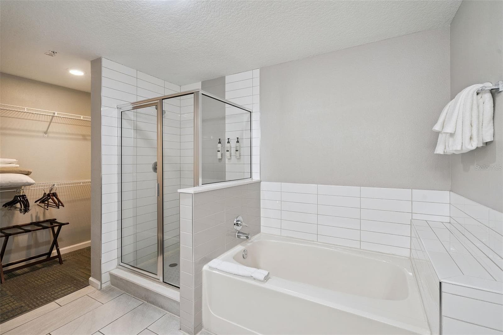 Condo - Hotel at 14501 GROVE RESORT AVE #1440, WINTER GARDEN, photo 17 of 67