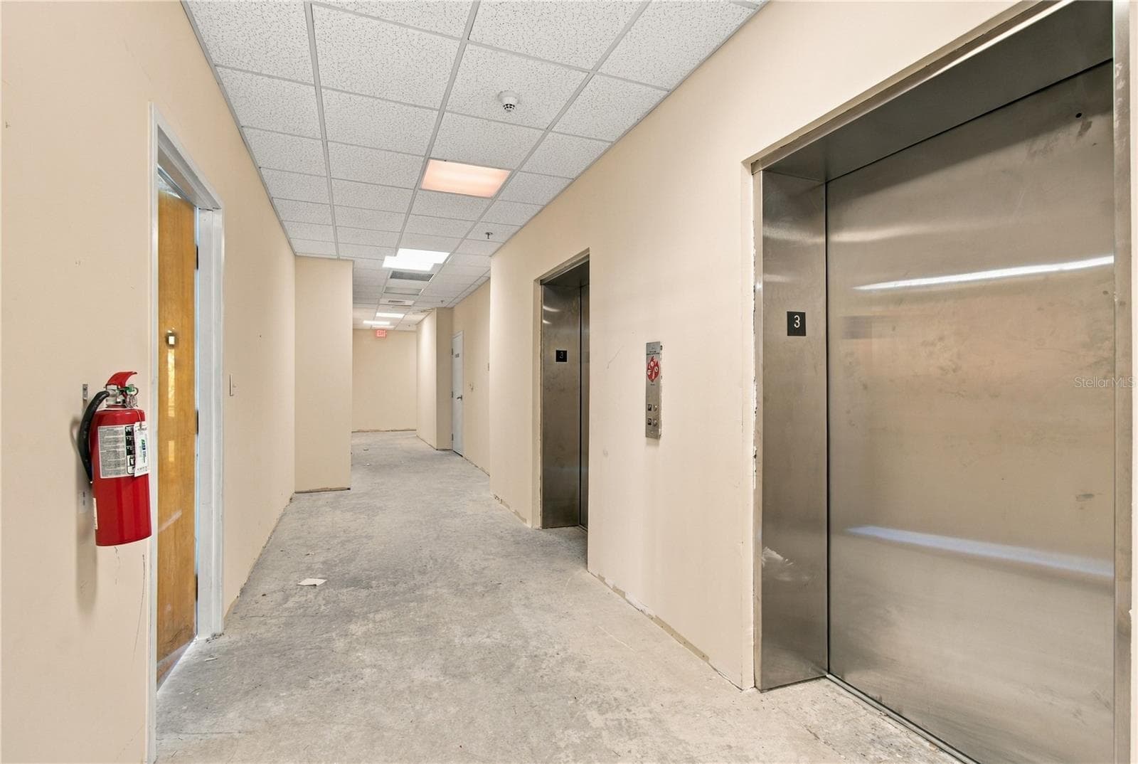 Office at 2350 E STATE ROAD 60, VALRICO, photo 22 of 34
