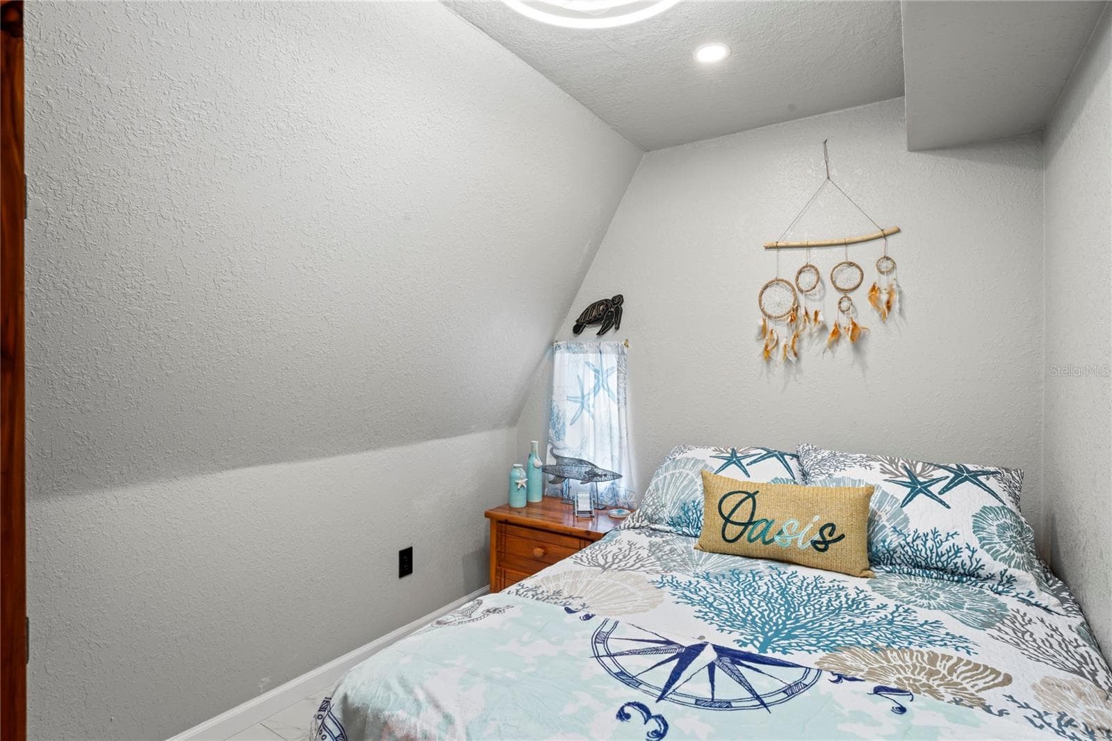 DOWNSTAIRS BED - 10615 E GOBBLER DR, FLORAL CITY