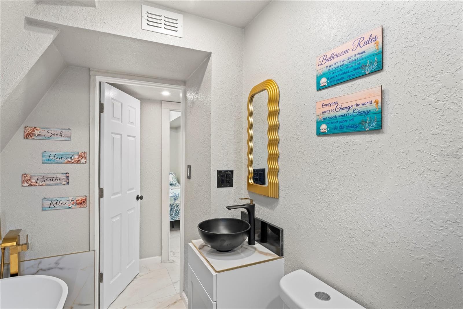 MAIN BATH - 10615 E GOBBLER DR, FLORAL CITY