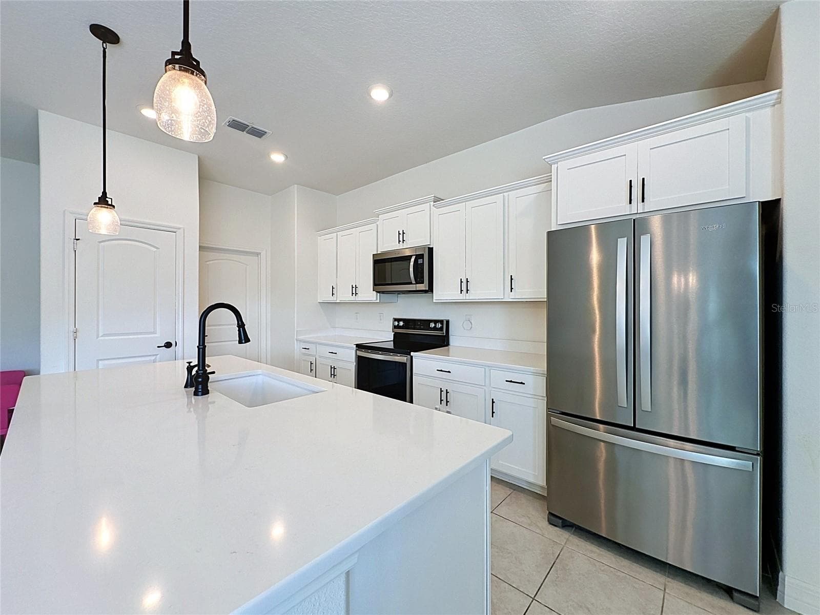 Single Family Residence at 1124 PAPAYA CIR, DAVENPORT, photo 6 of 51