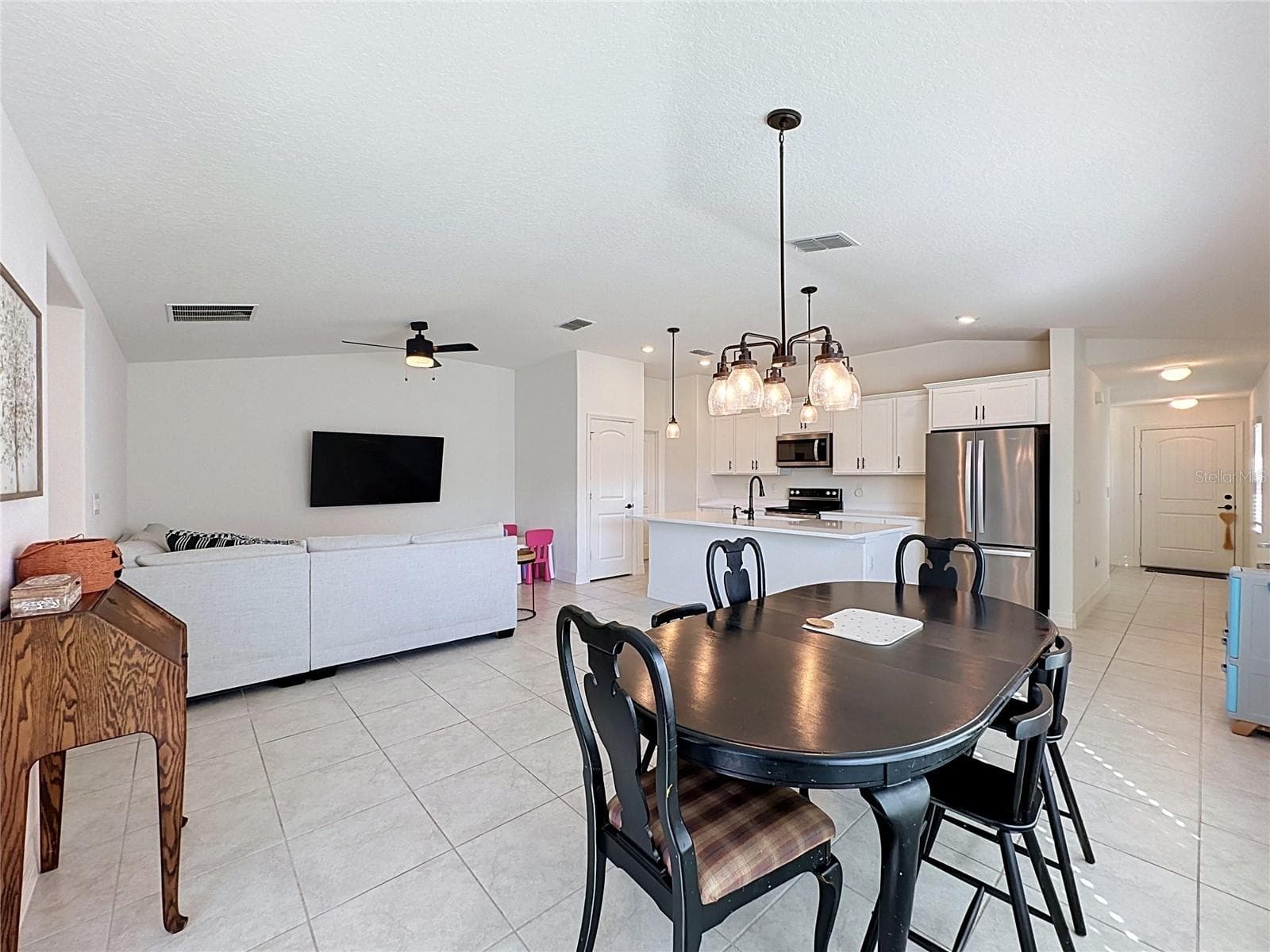 Single Family Residence at 1124 PAPAYA CIR, DAVENPORT, photo 10 of 51