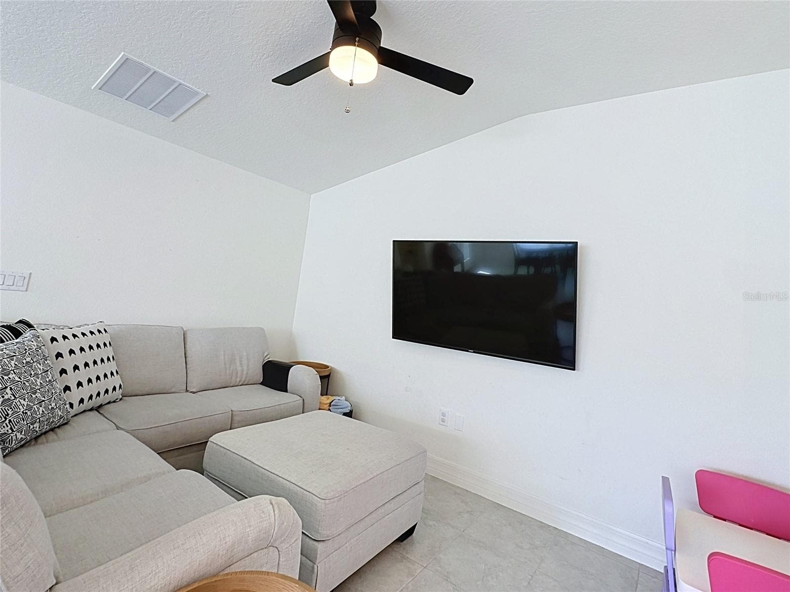 Single Family Residence at 1124 PAPAYA CIR, DAVENPORT, photo 13 of 51
