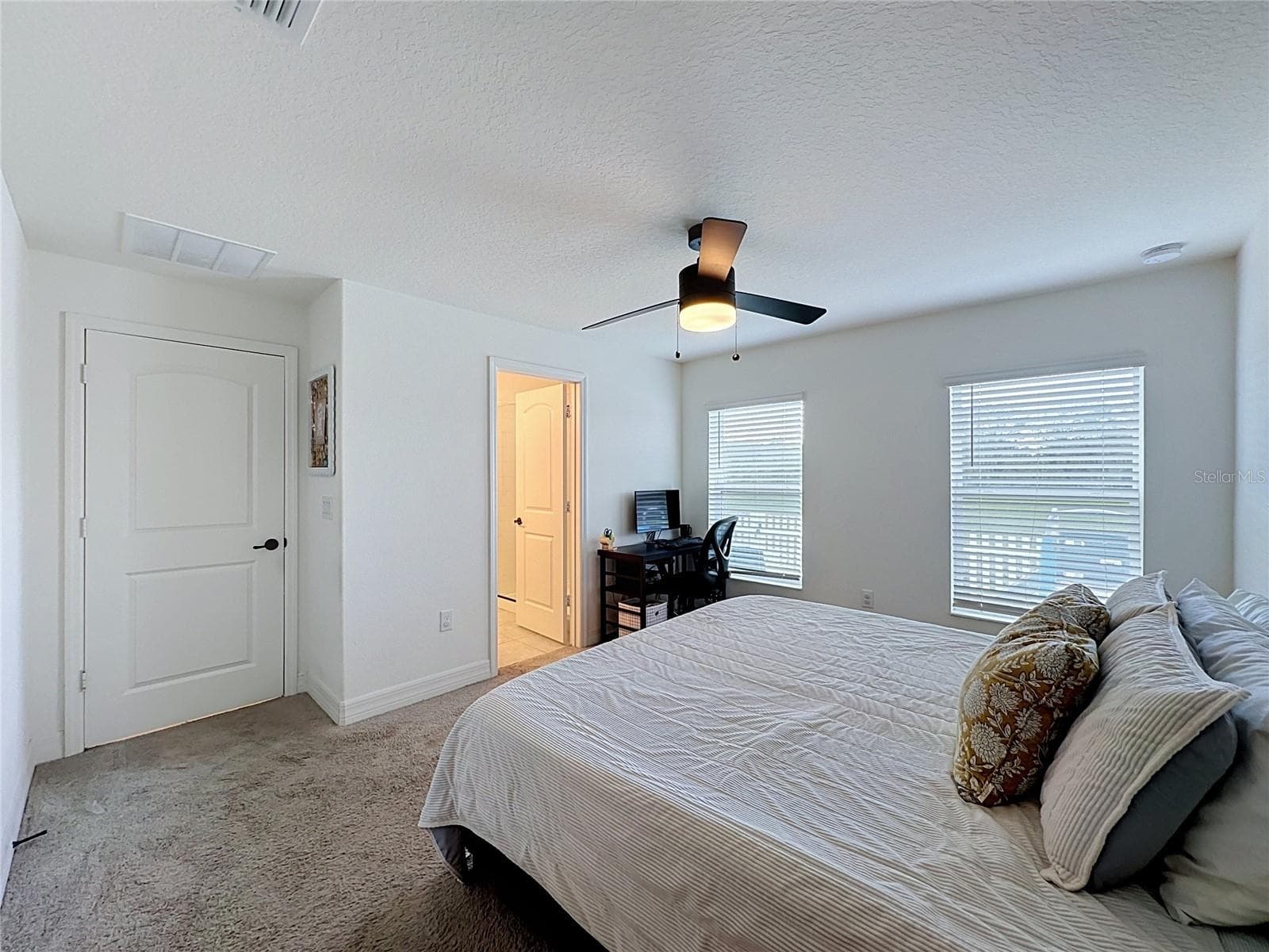 Single Family Residence at 1124 PAPAYA CIR, DAVENPORT, photo 22 of 51