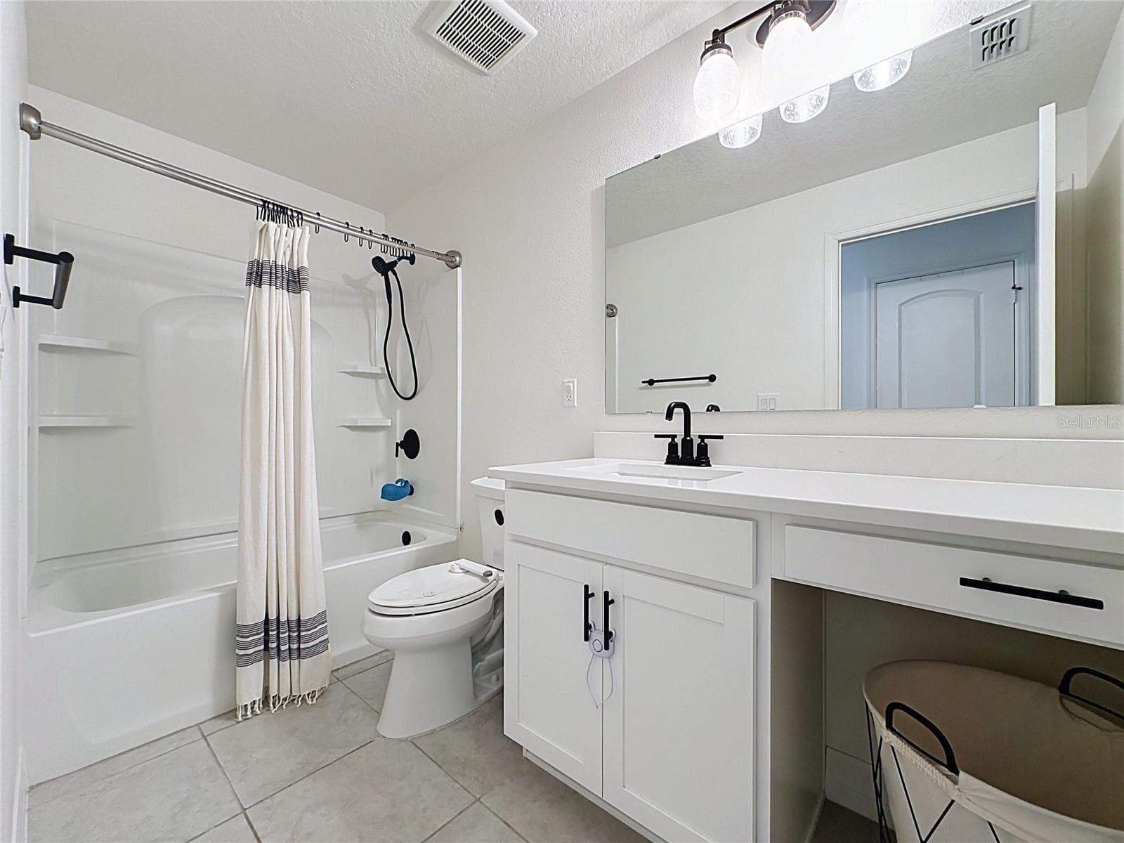 Single Family Residence at 1124 PAPAYA CIR, DAVENPORT, photo 30 of 51