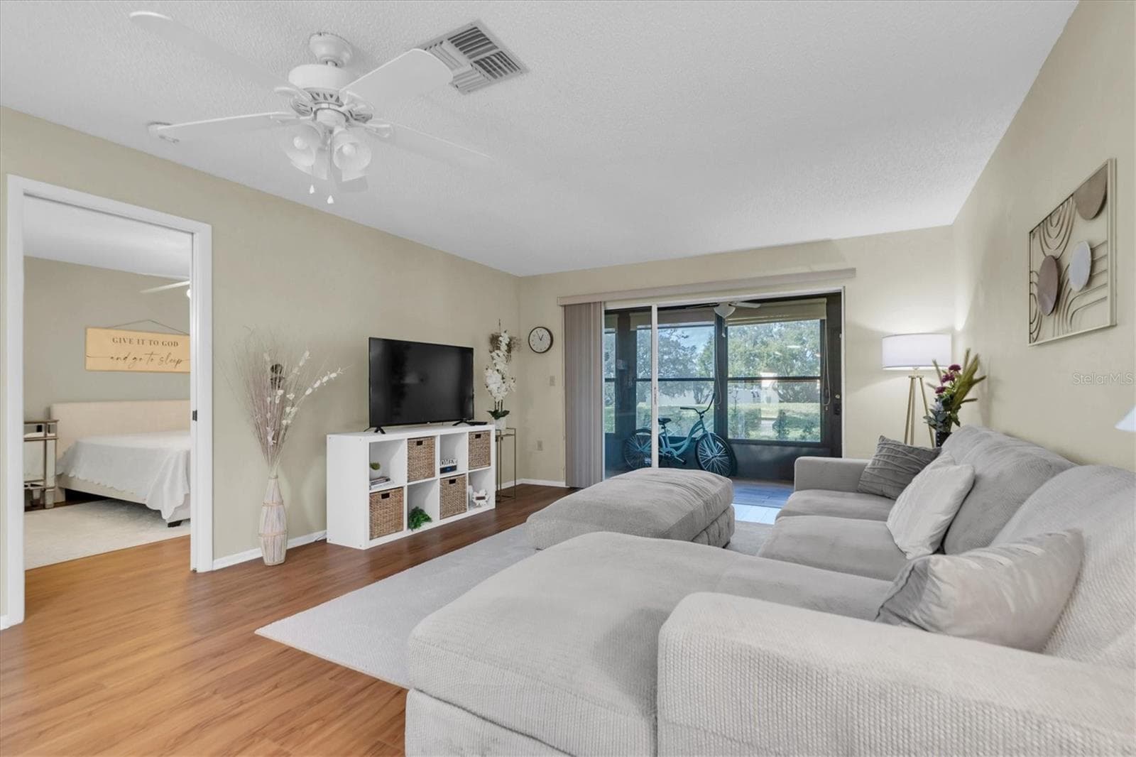 Condominium at 11311 DOLLAR LAKE DR #6, PORT RICHEY, photo 5 of 39