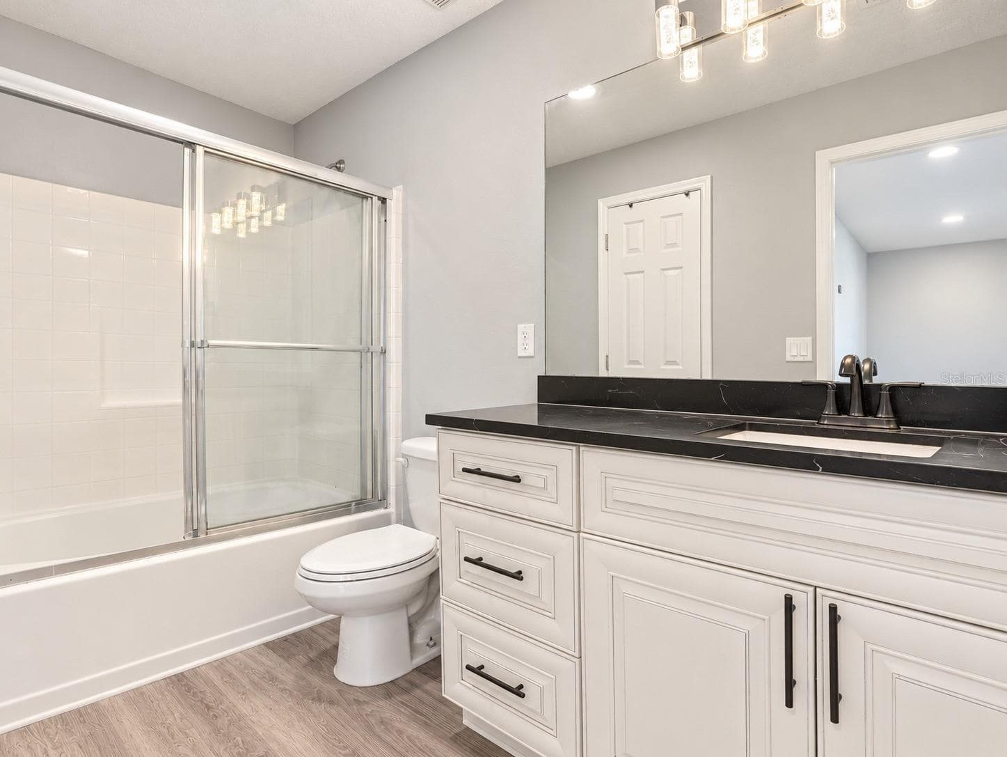 Single Family Residence at 12924 LOS ALAMITOS CT, ORLANDO, photo 16 of 37