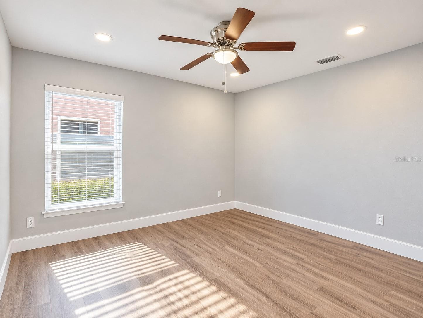 Single Family Residence at 12924 LOS ALAMITOS CT, ORLANDO, photo 17 of 37