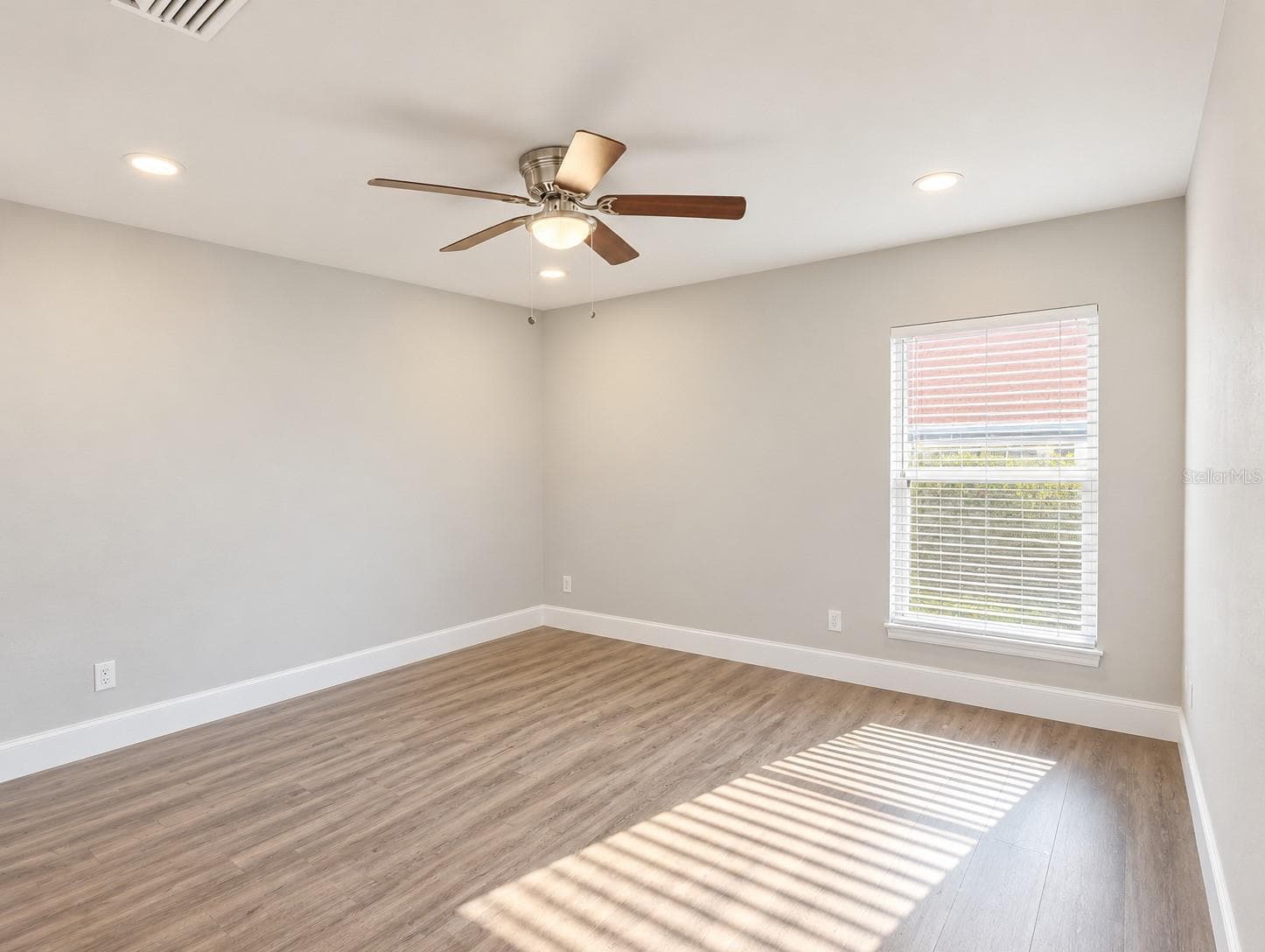 Single Family Residence at 12924 LOS ALAMITOS CT, ORLANDO, photo 19 of 37
