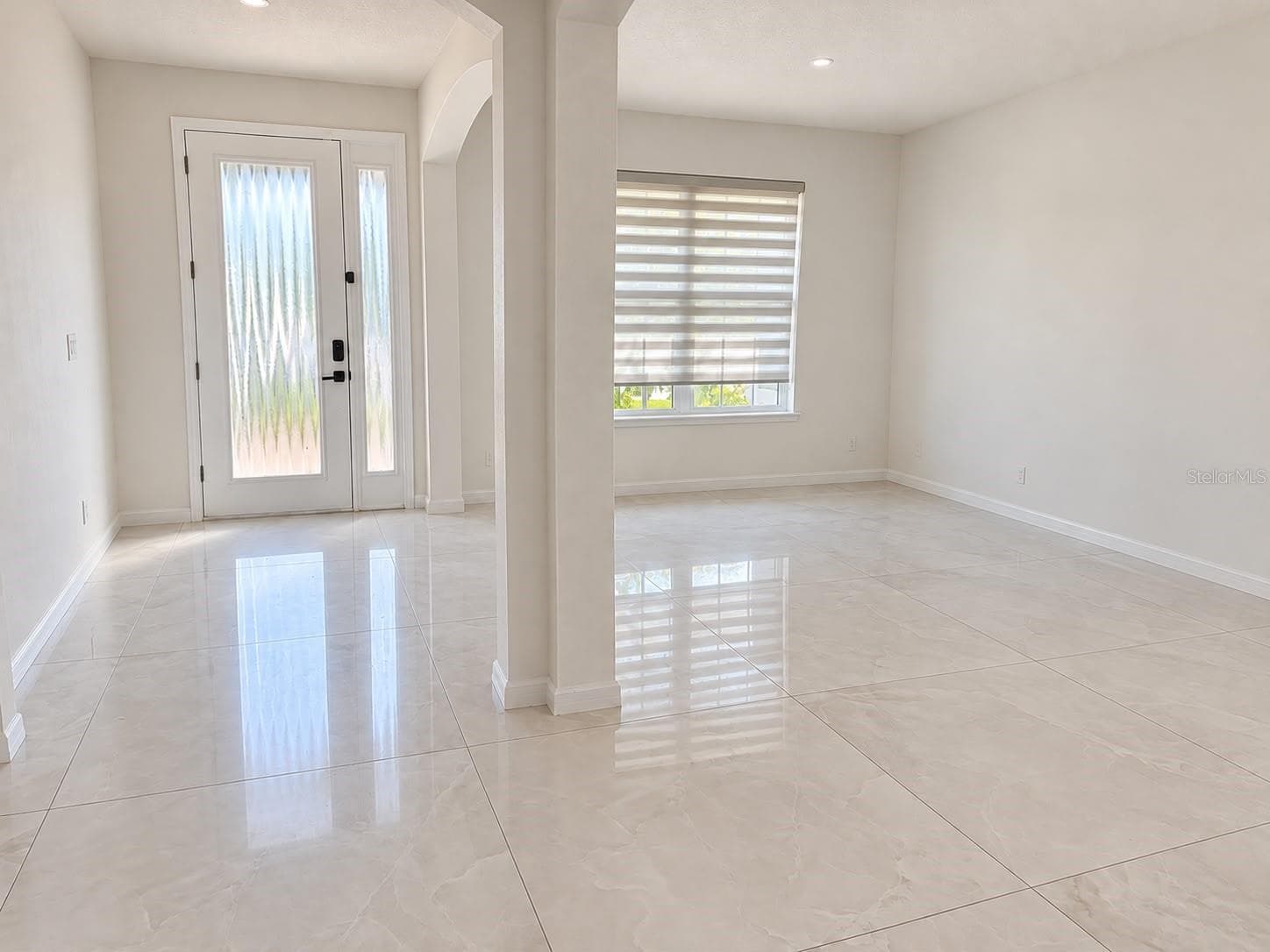 Front Entrance - Dining Room & Formal Living Room - 4375 SILVER CREEK ST, KISSIMMEE