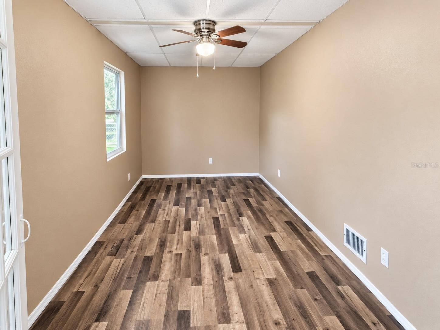 Mobile Home at 6126 RUMFORD ST, PUNTA GORDA, photo 6 of 13