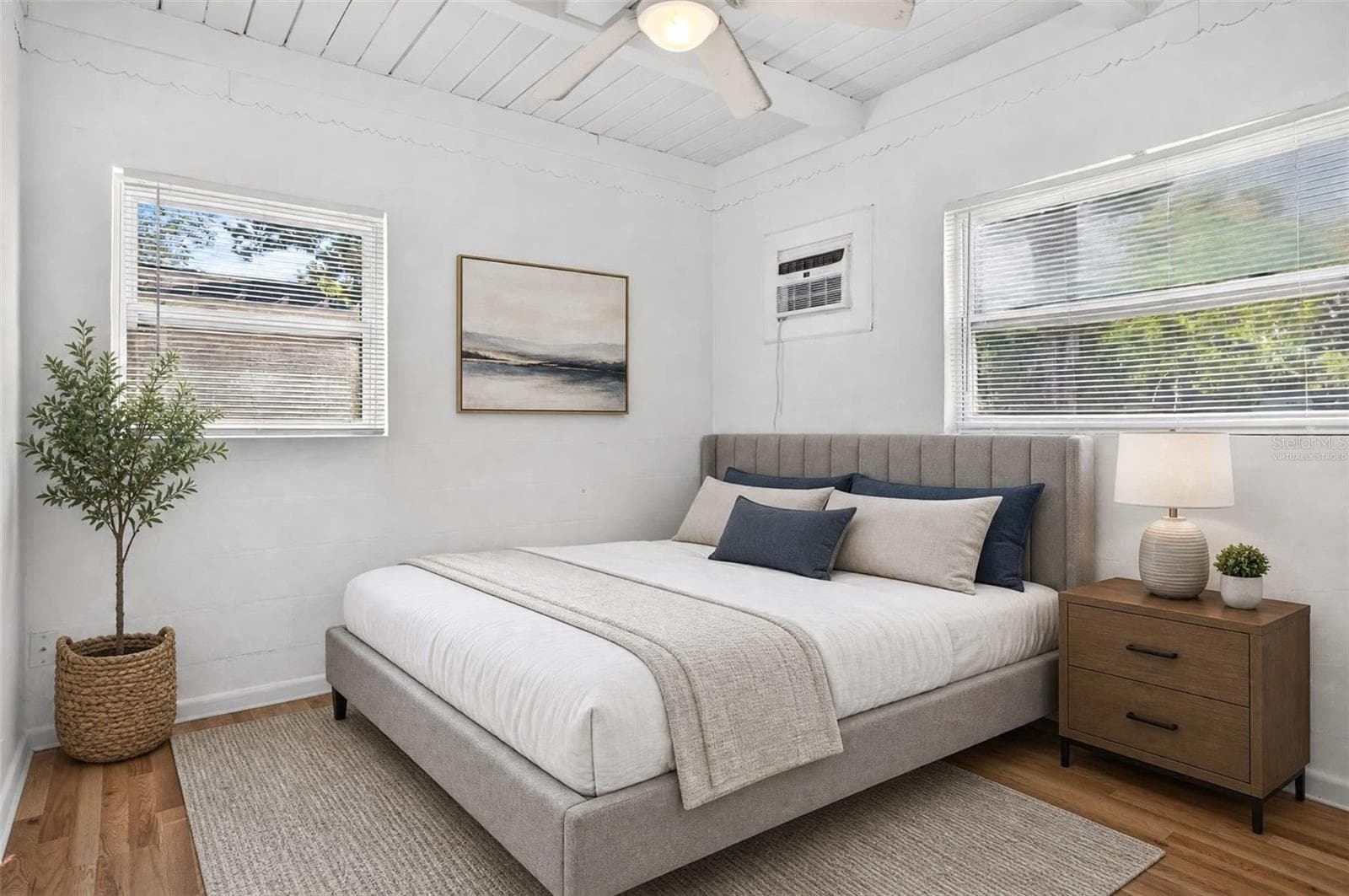 virtually staged - 353 DOROTHY AVE, HOLLY HILL
