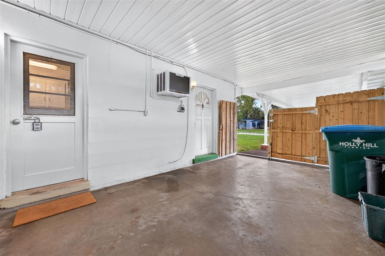 Single Family Residence at 353 DOROTHY AVE, HOLLY HILL, photo 39 of 40