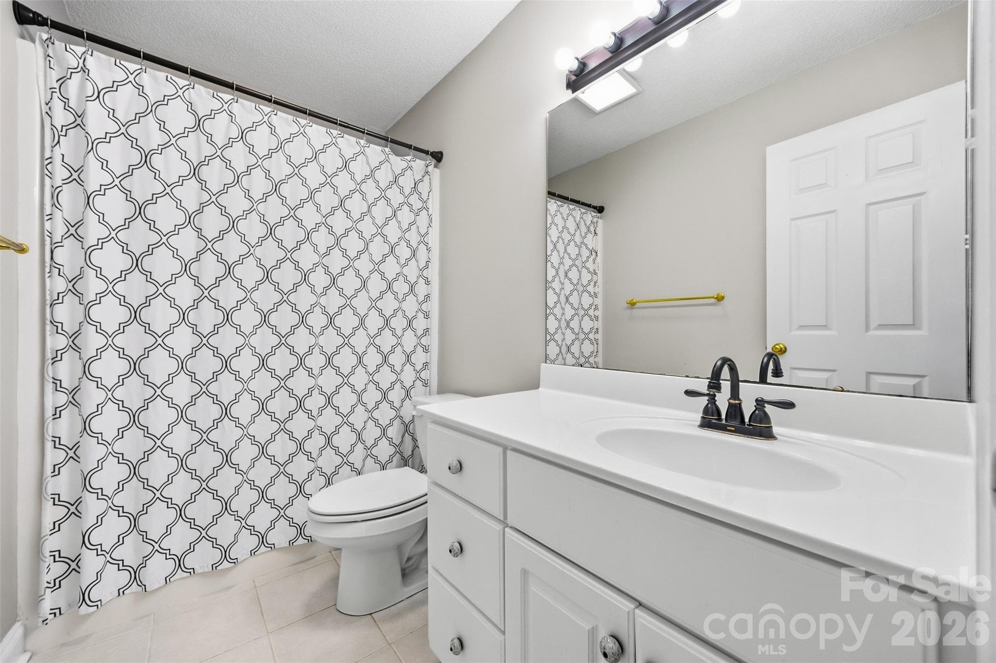 Single Family Residence at 2146 Pinefield Court, Gastonia, photo 19 of 29
