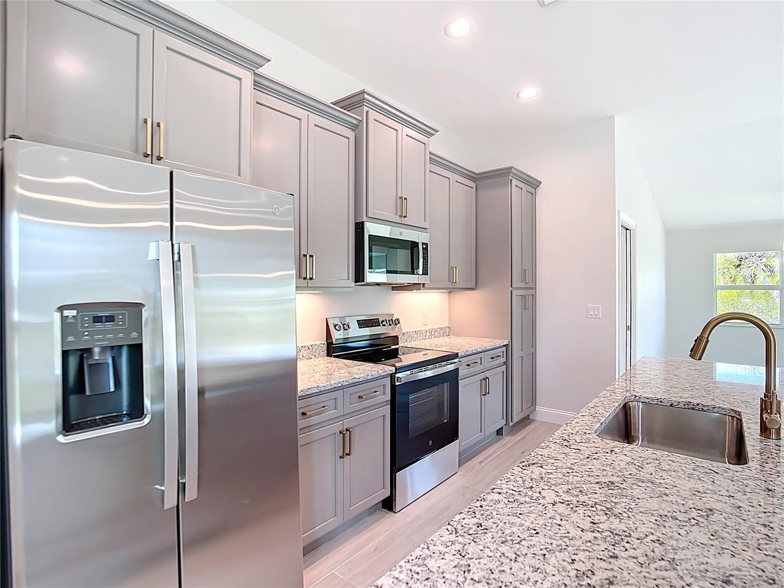Single Family Residence at 13503 AINSWORTH LN, PORT CHARLOTTE, photo 6 of 30