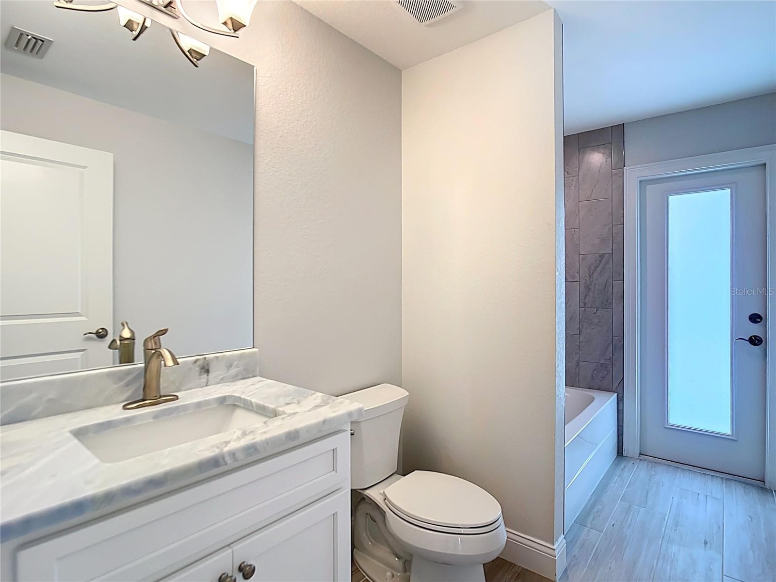 Bath 2 - 13503 AINSWORTH LN, PORT CHARLOTTE