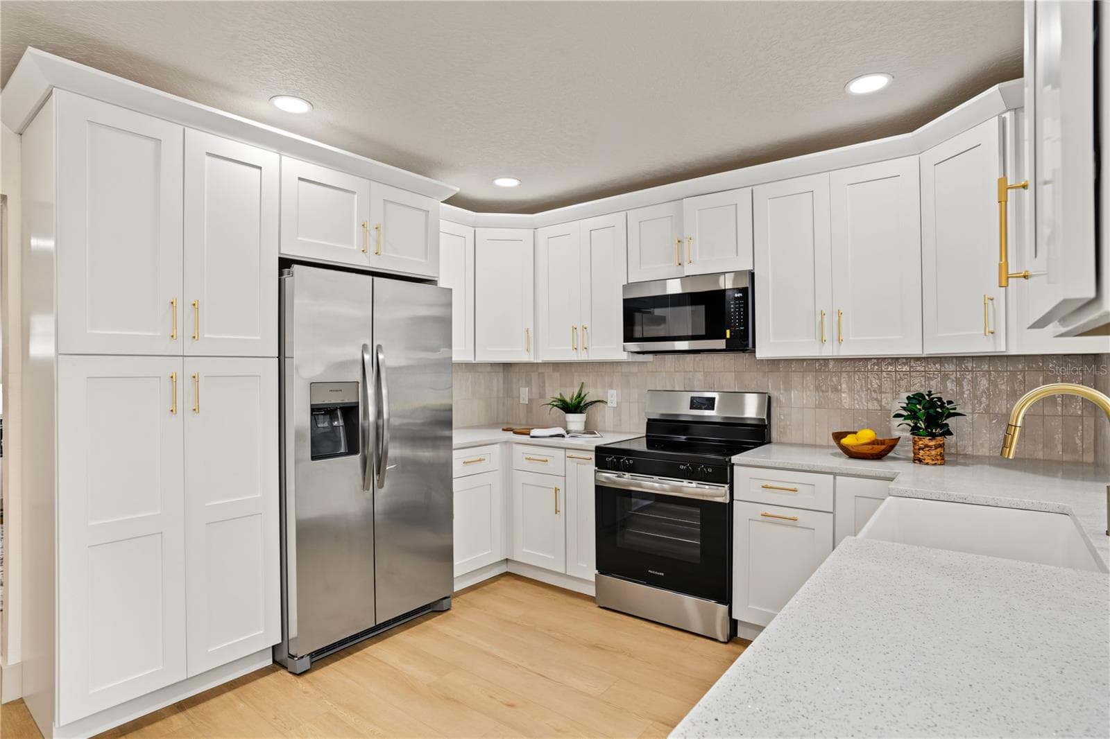 Single Family Residence at 9025 3RD ST N, ST PETERSBURG, photo 10 of 52