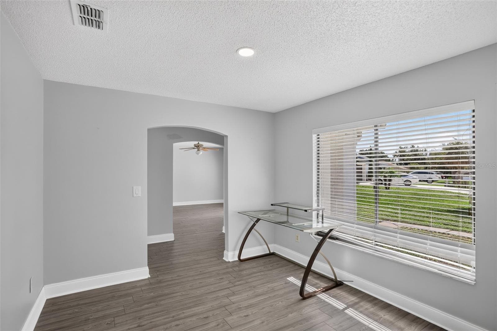 Single Family Residence at 1055 ELIZABETH RIDGE CT, KISSIMMEE, photo 7 of 48