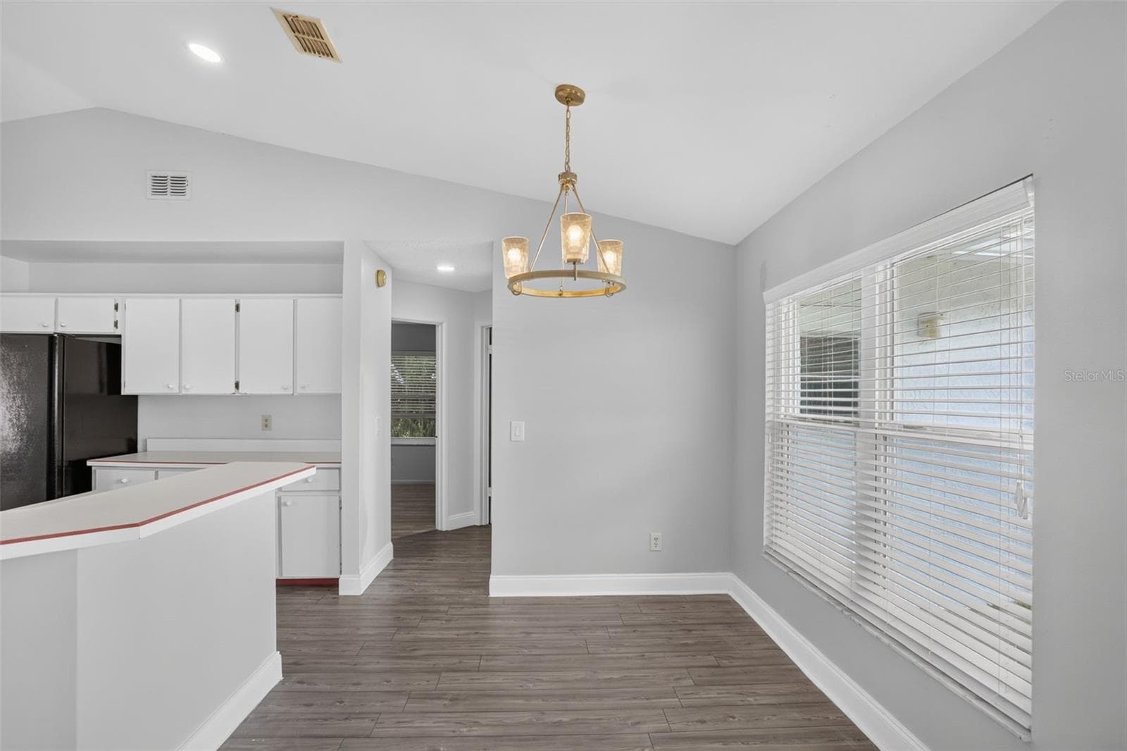 Single Family Residence at 1055 ELIZABETH RIDGE CT, KISSIMMEE, photo 9 of 48