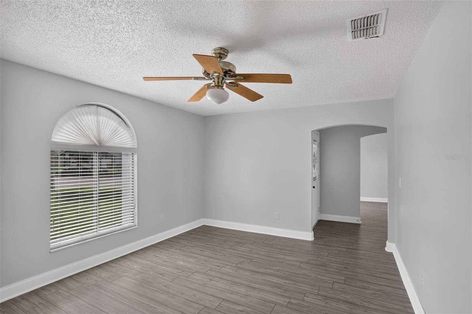 Single Family Residence at 1055 ELIZABETH RIDGE CT, KISSIMMEE, photo 14 of 48