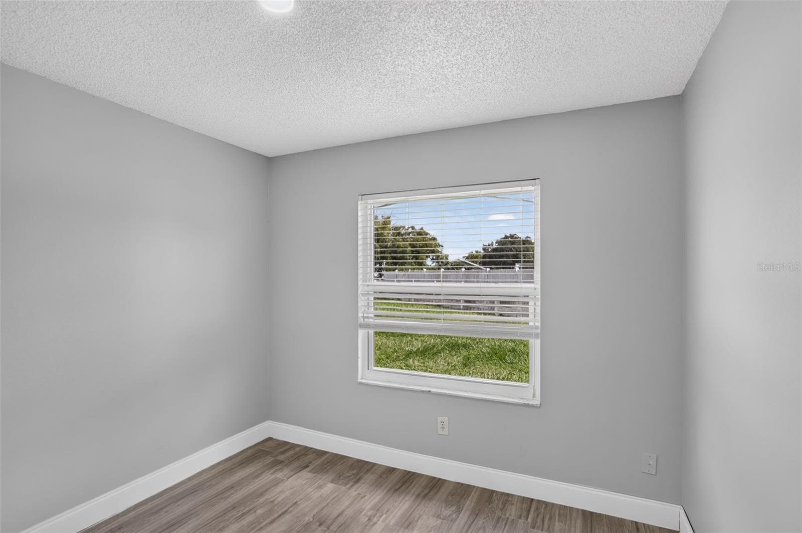 Single Family Residence at 1055 ELIZABETH RIDGE CT, KISSIMMEE, photo 17 of 48