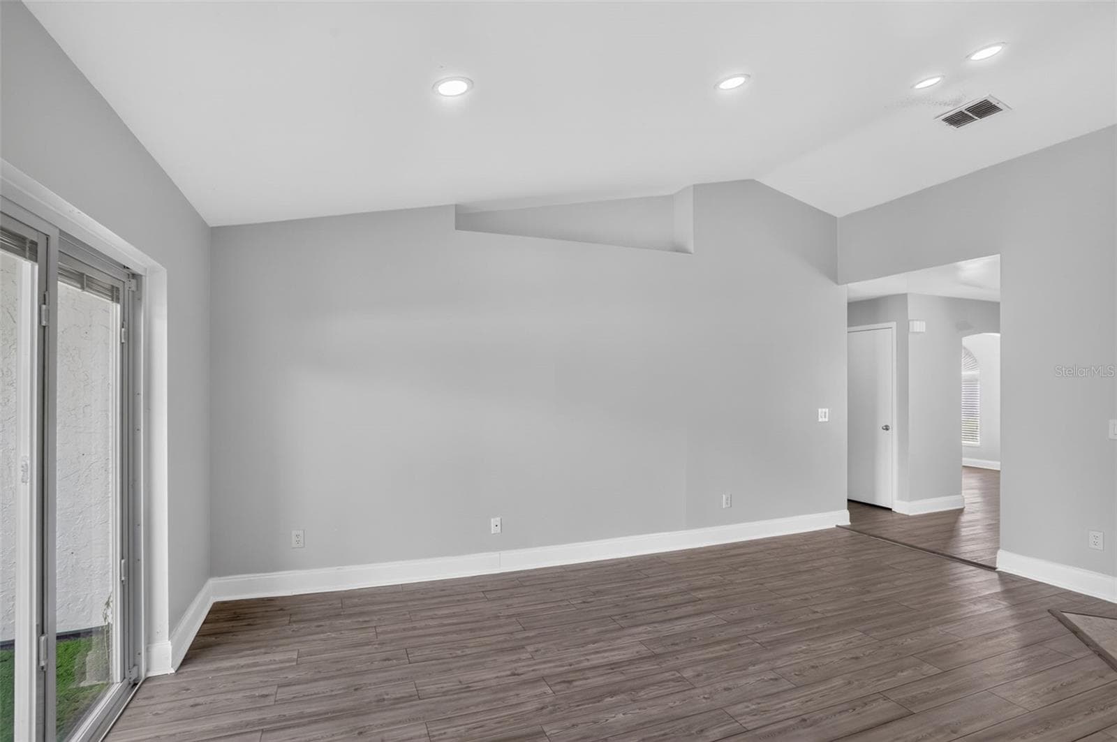 Single Family Residence at 1055 ELIZABETH RIDGE CT, KISSIMMEE, photo 27 of 48
