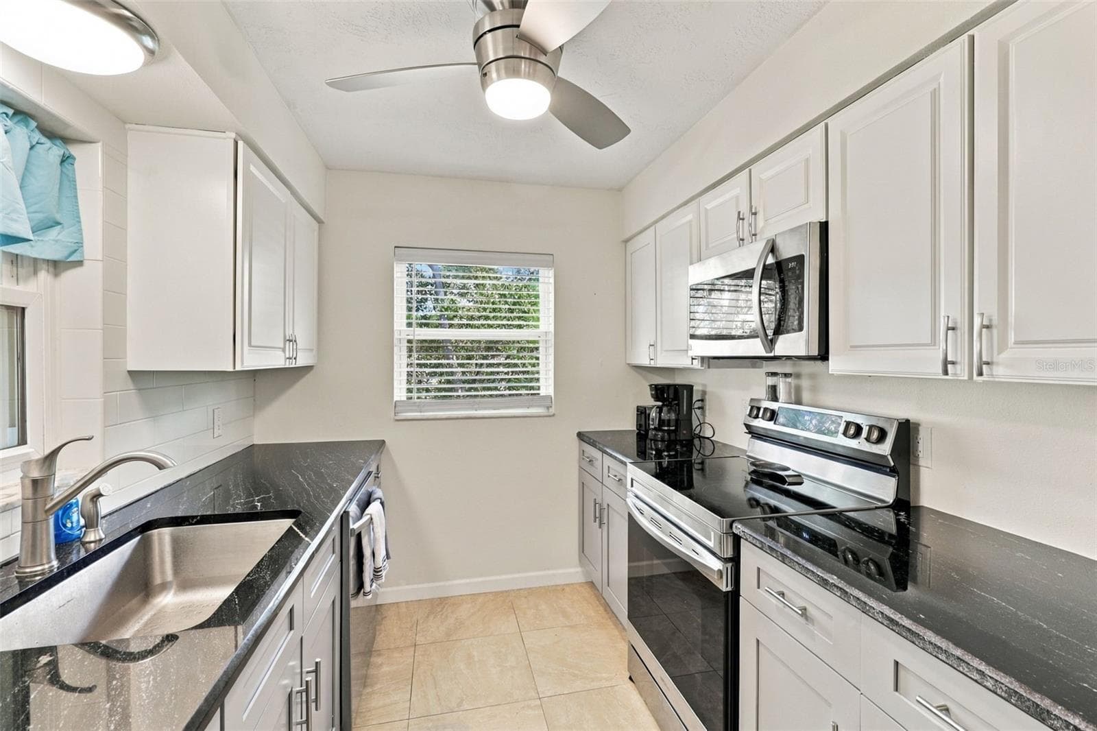 Single Family Residence at 4331 TAHITI DR, HERNANDO BEACH, photo 11 of 25