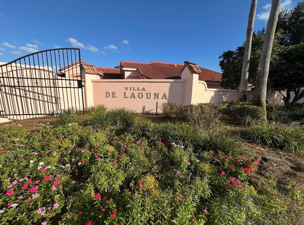 Villa at 1336 SANTA MARIA AVE, THE VILLAGES, photo 2 of 11