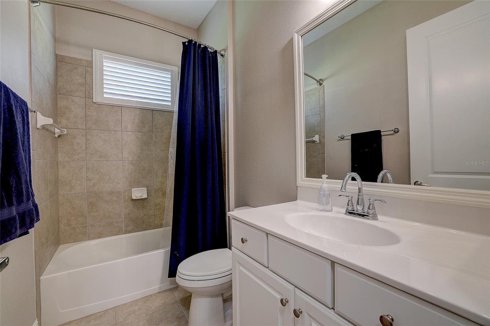 Single Family Residence at 3718 WOODCLIFF LAKE TER, SARASOTA, photo 29 of 57